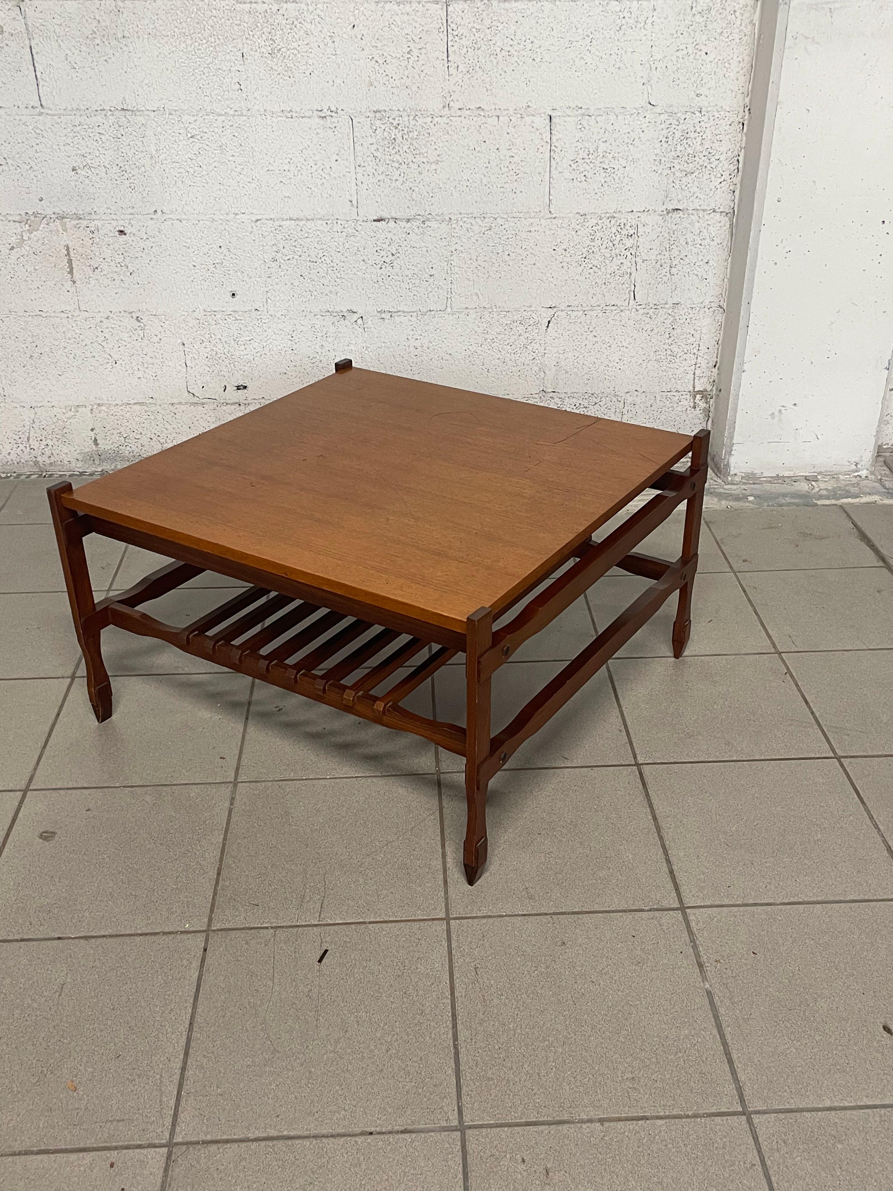 Table basse en teck des années 1960 en vente 5