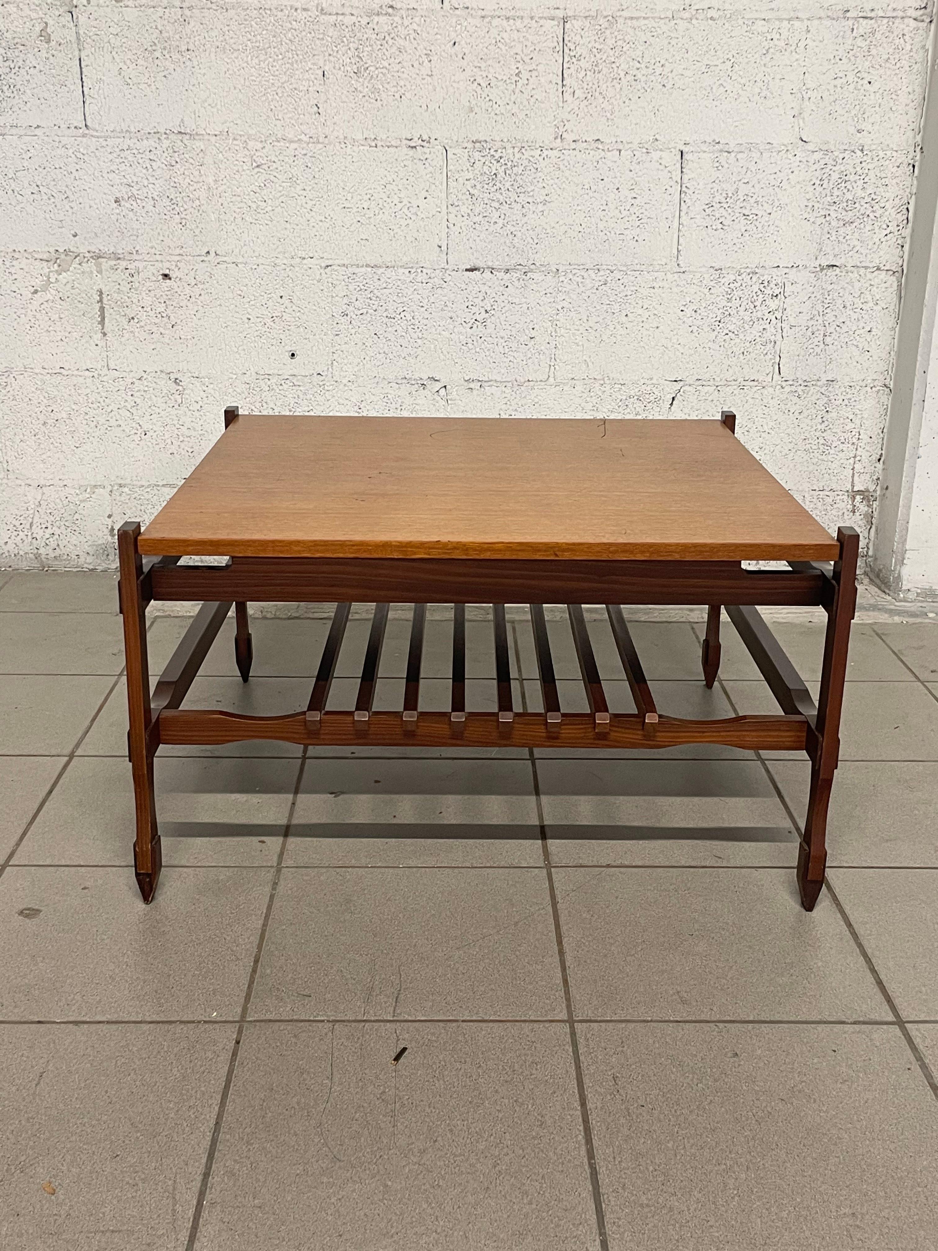 Table basse en teck des années 1960 en vente 9