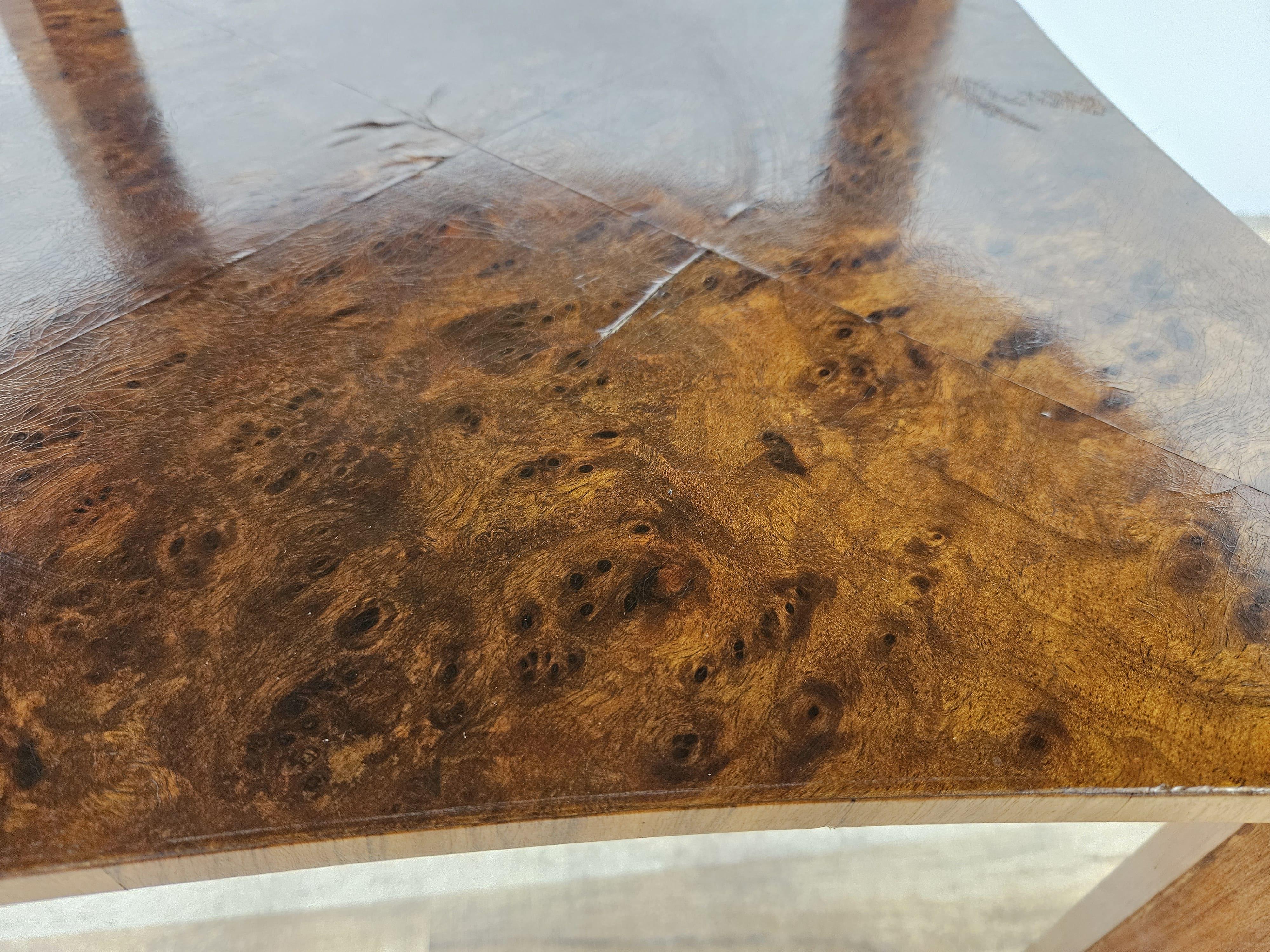 Table basse Art Déco des années 1940 en racine de noyer en vente 5