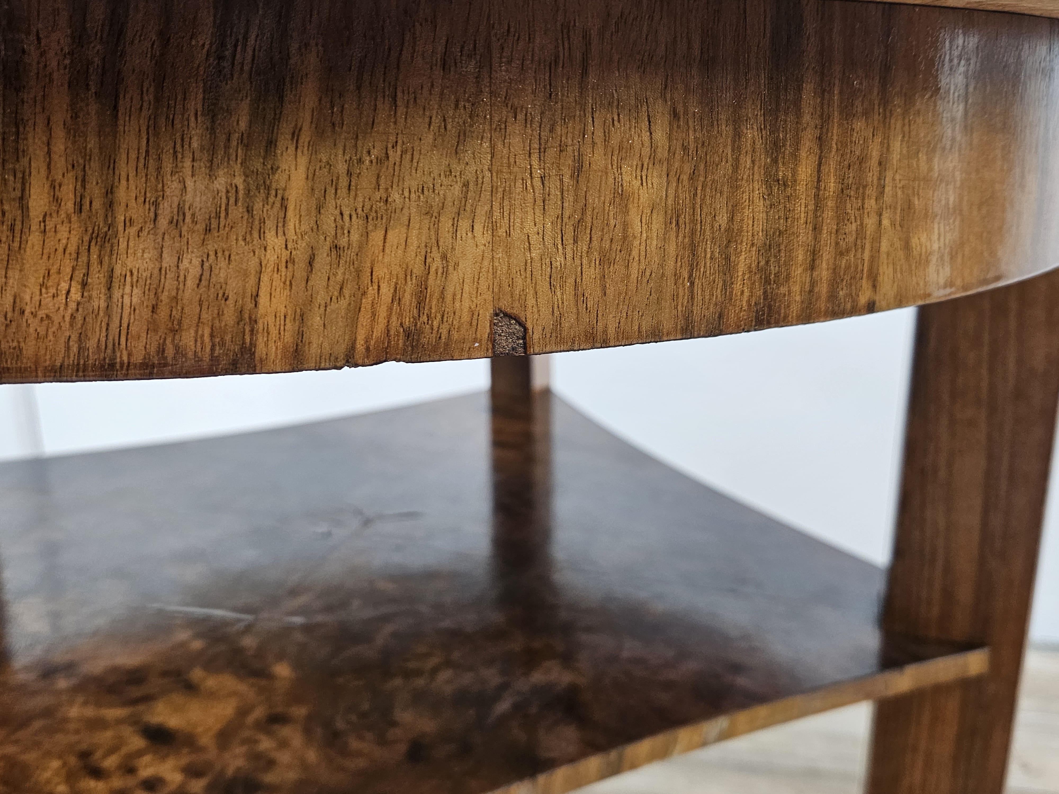 Table basse Art Déco des années 1940 en racine de noyer en vente 10