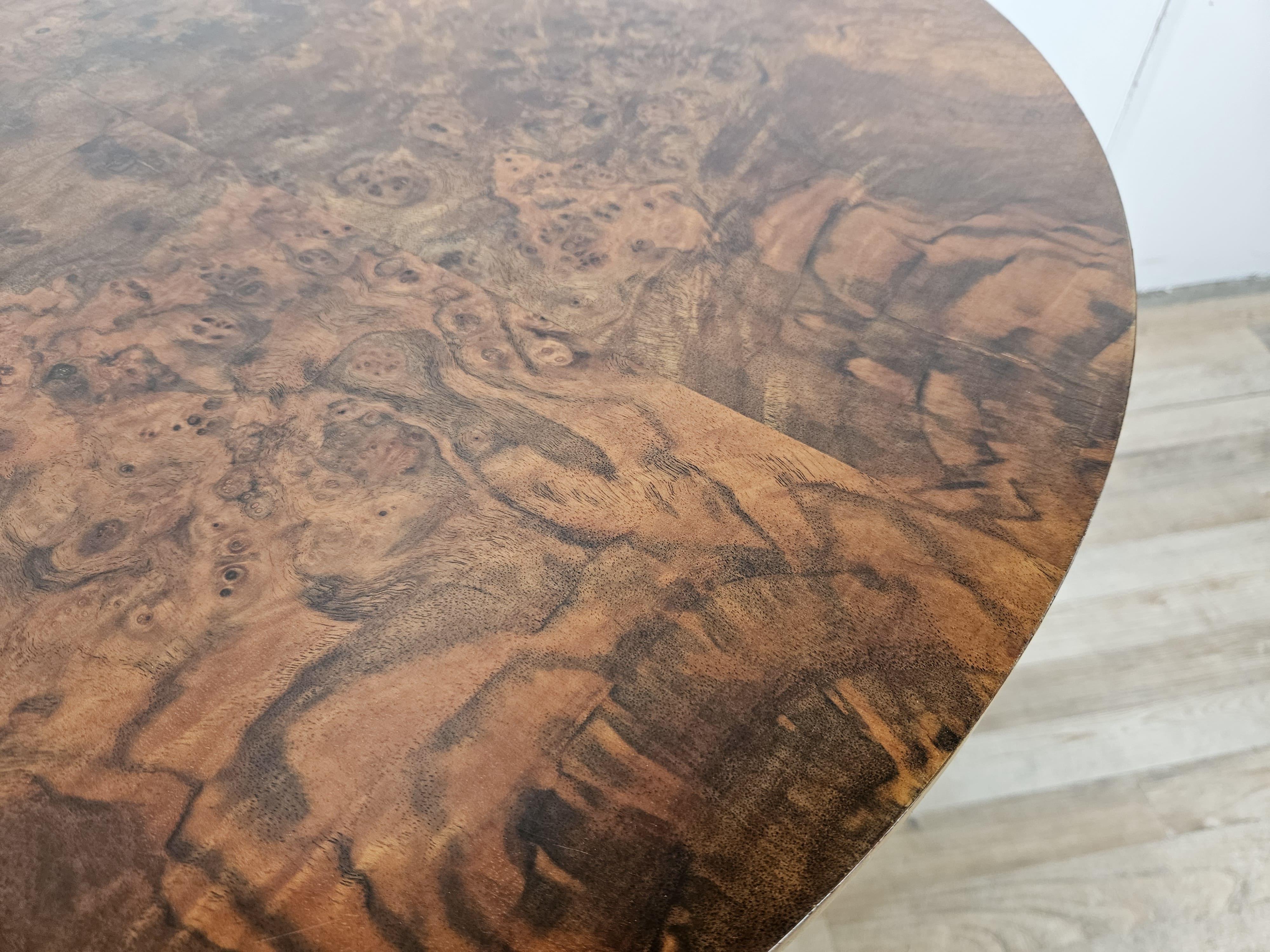 Table basse Art Déco des années 1940 en racine de noyer Bon état - En vente à Premariacco, IT