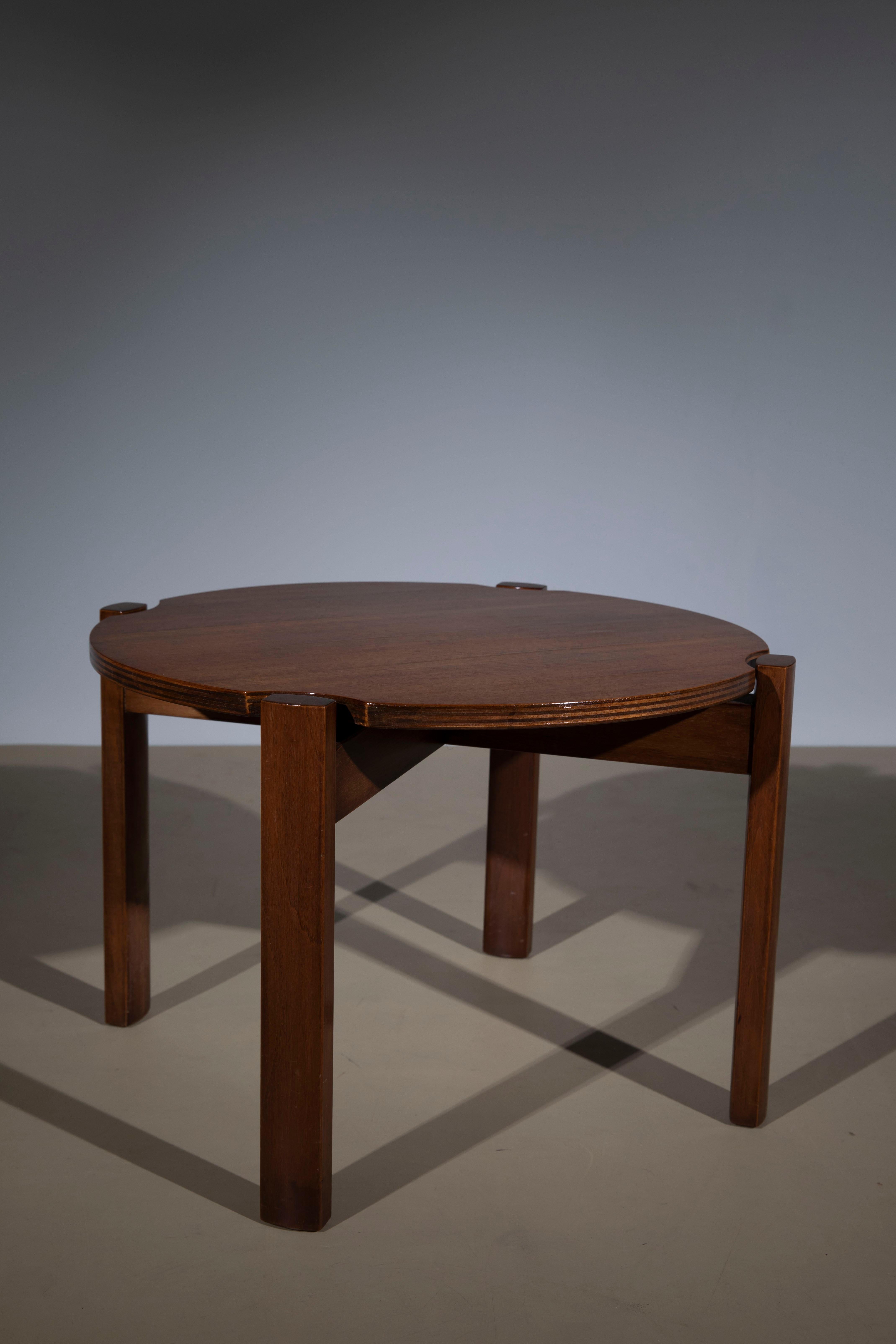 Mid-Century Modern Table basse avec plateau en contreplaqué, fabrication italienne, années 1960 en vente