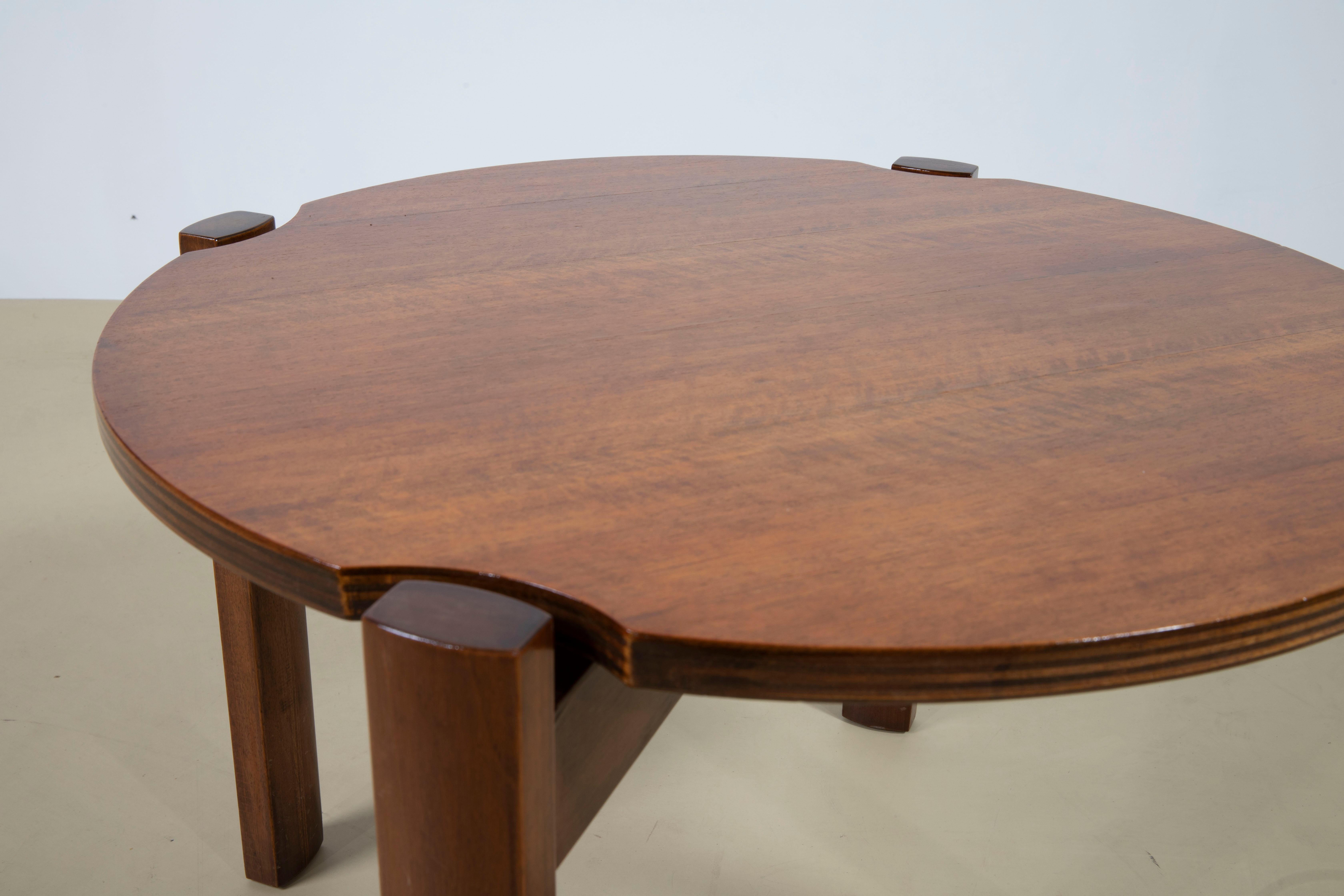 Bois Table basse avec plateau en contreplaqué, fabrication italienne, années 1960 en vente
