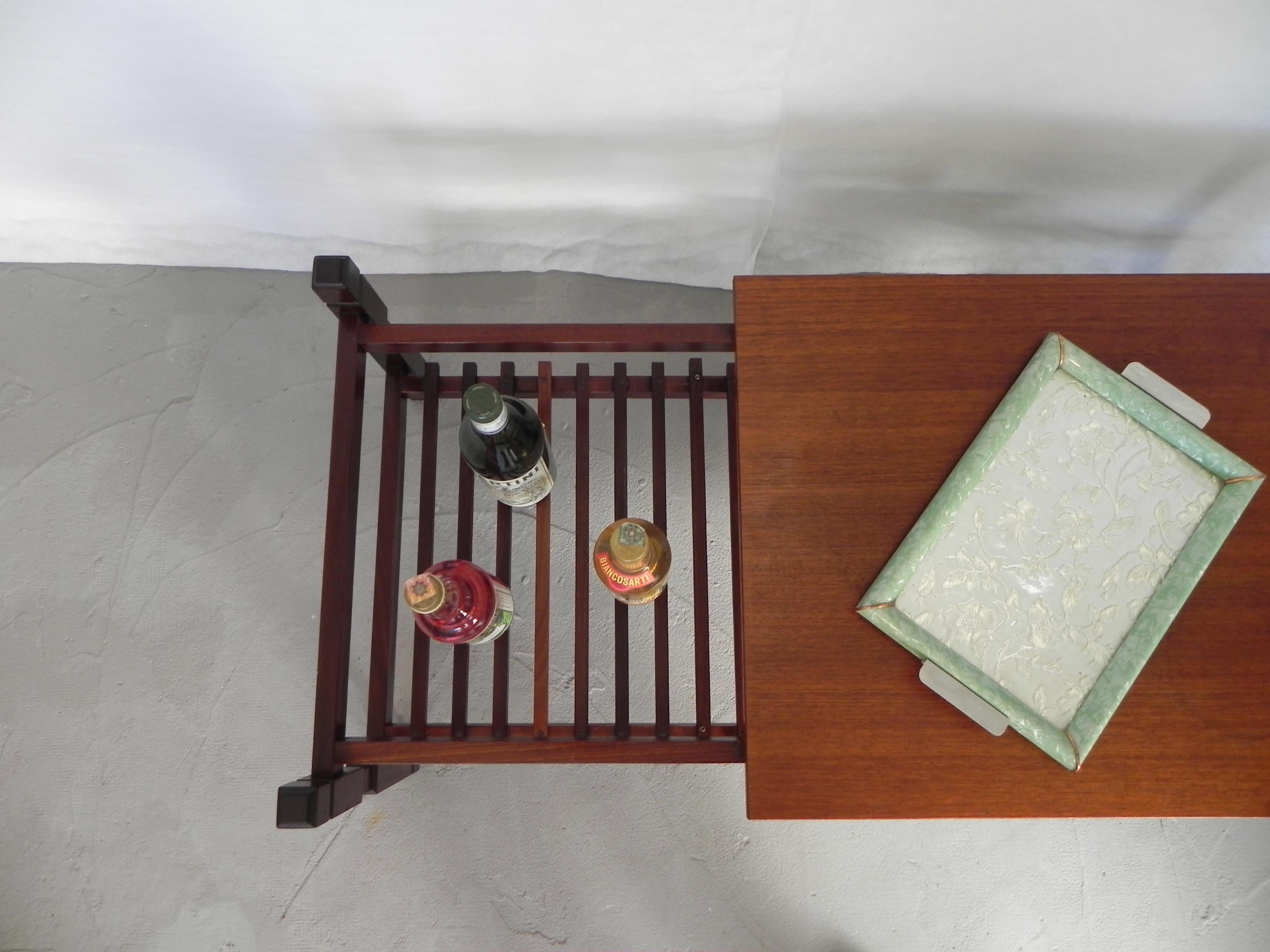coffee table with tray, 1960s For Sale 10