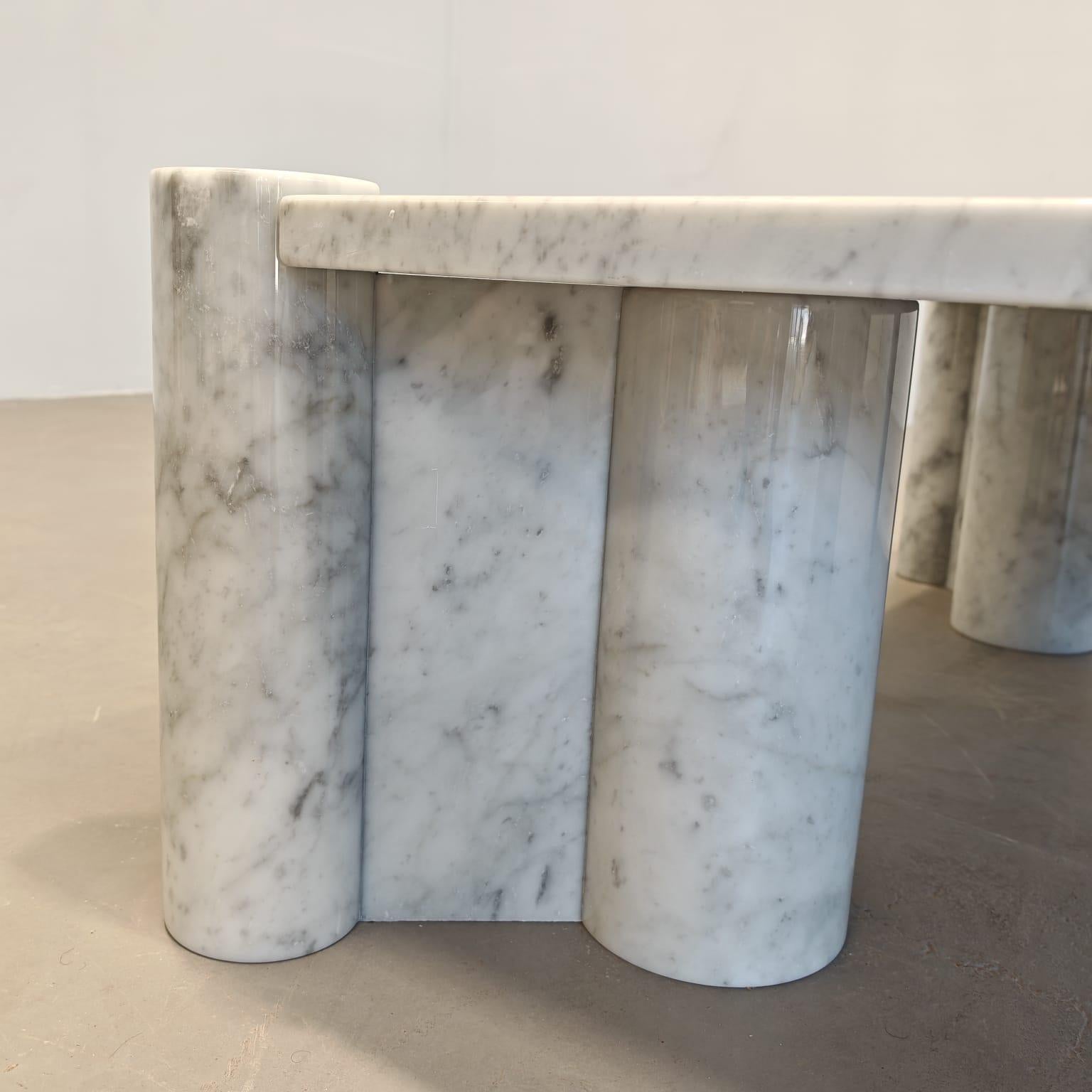 Tavolino da salotto in marmo  di Carrara Jumbo Knoll disegnato da Gae Aulenti in vendita 10