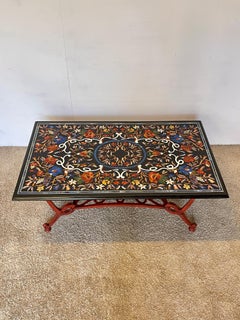 Marble coffee table inlaid with floral motifs, Florence, 1970s
