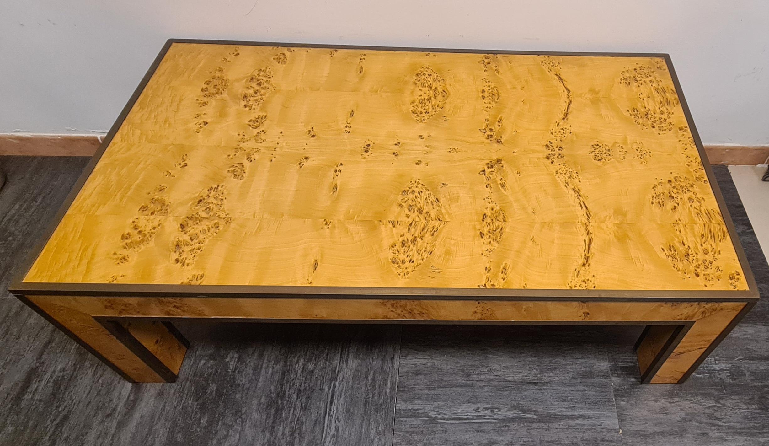 Elm burl and brass coffee table in the style of Willy Rizzo In Good Condition In Torino, IT