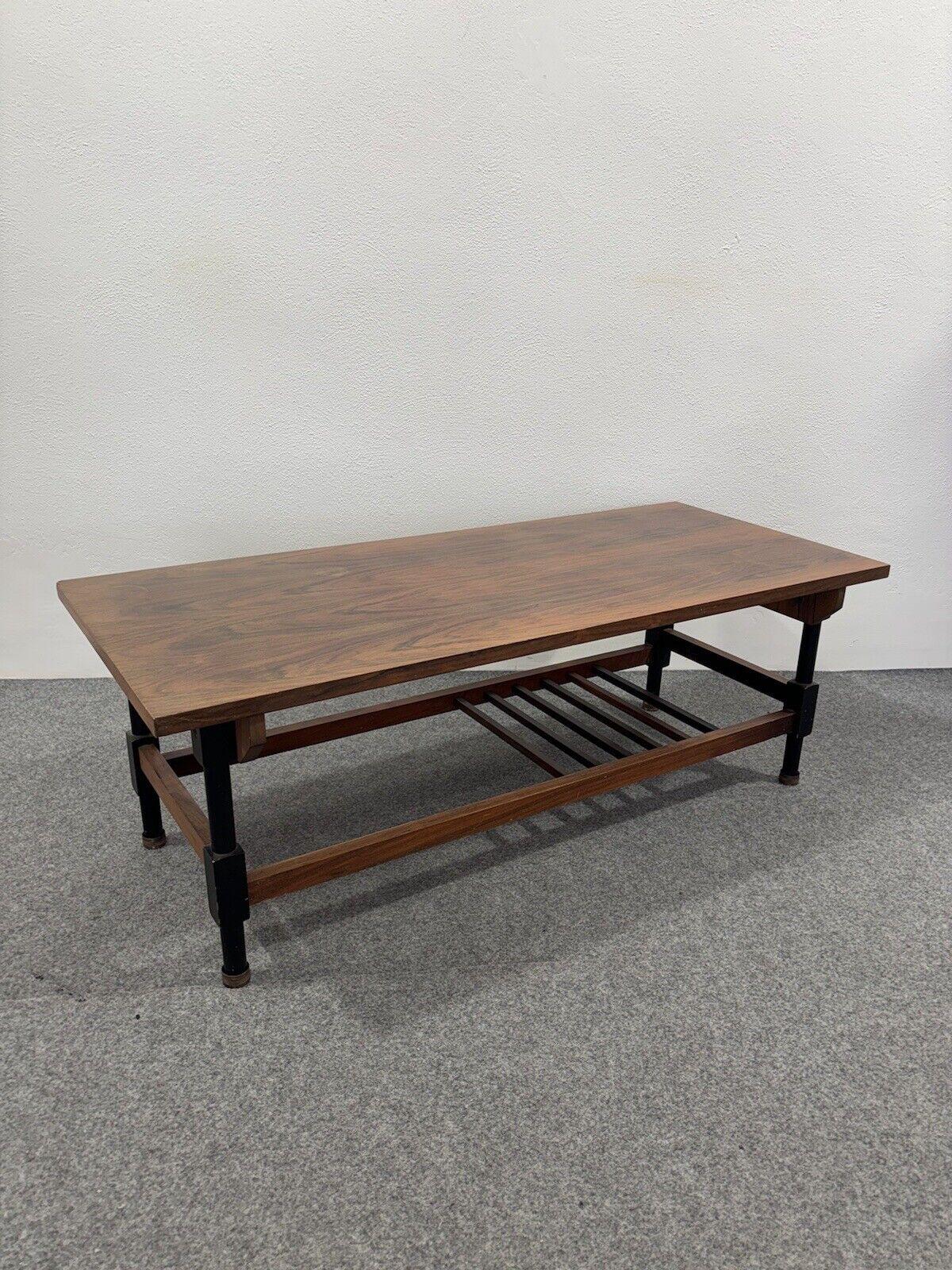 Italian Wooden coffee table 60's design Modernism For Sale