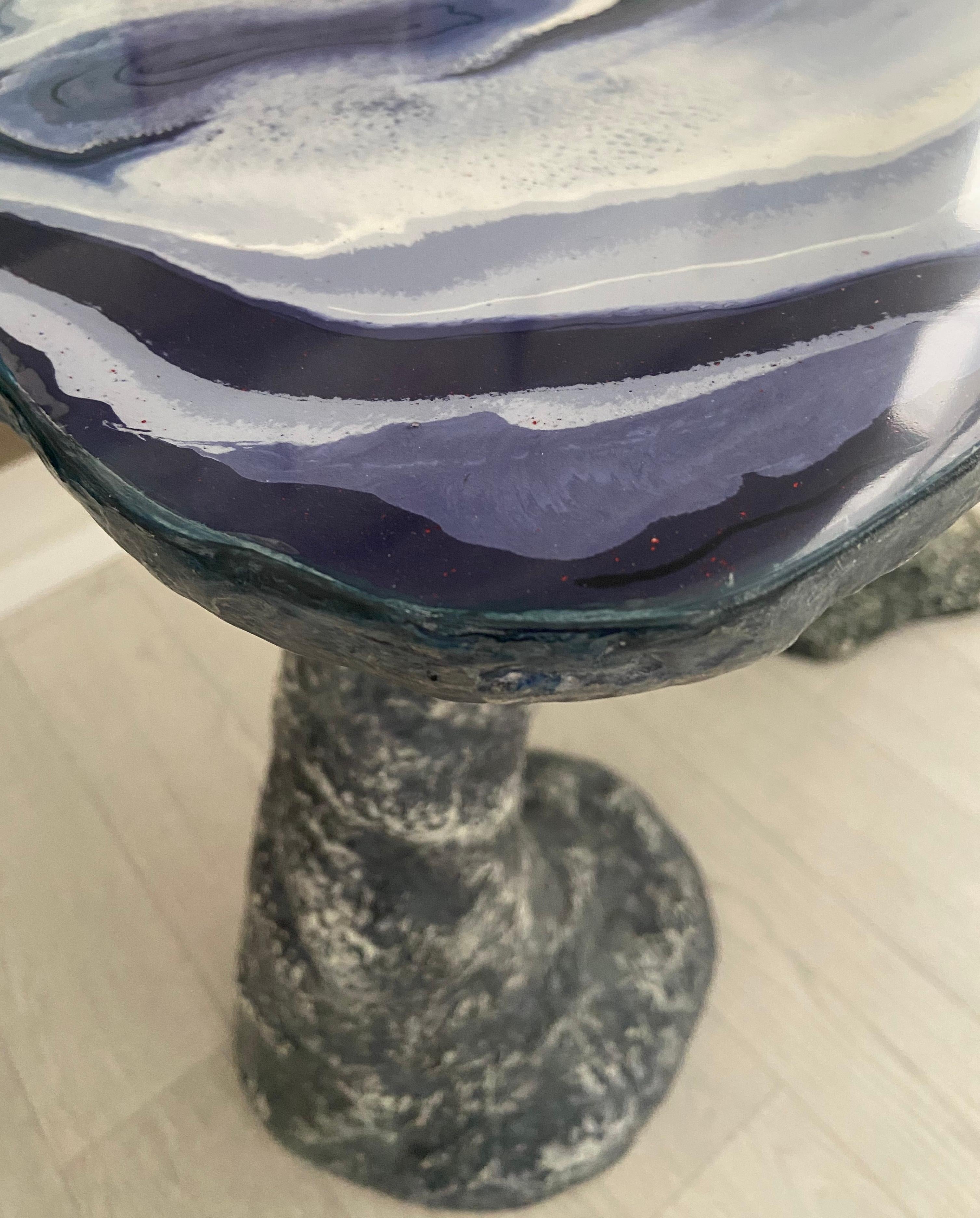 Periodo contemporaneo Tavolino Salotto Moderno Resina Blu Fatto a Mano in Italia da Cupioli in vendita