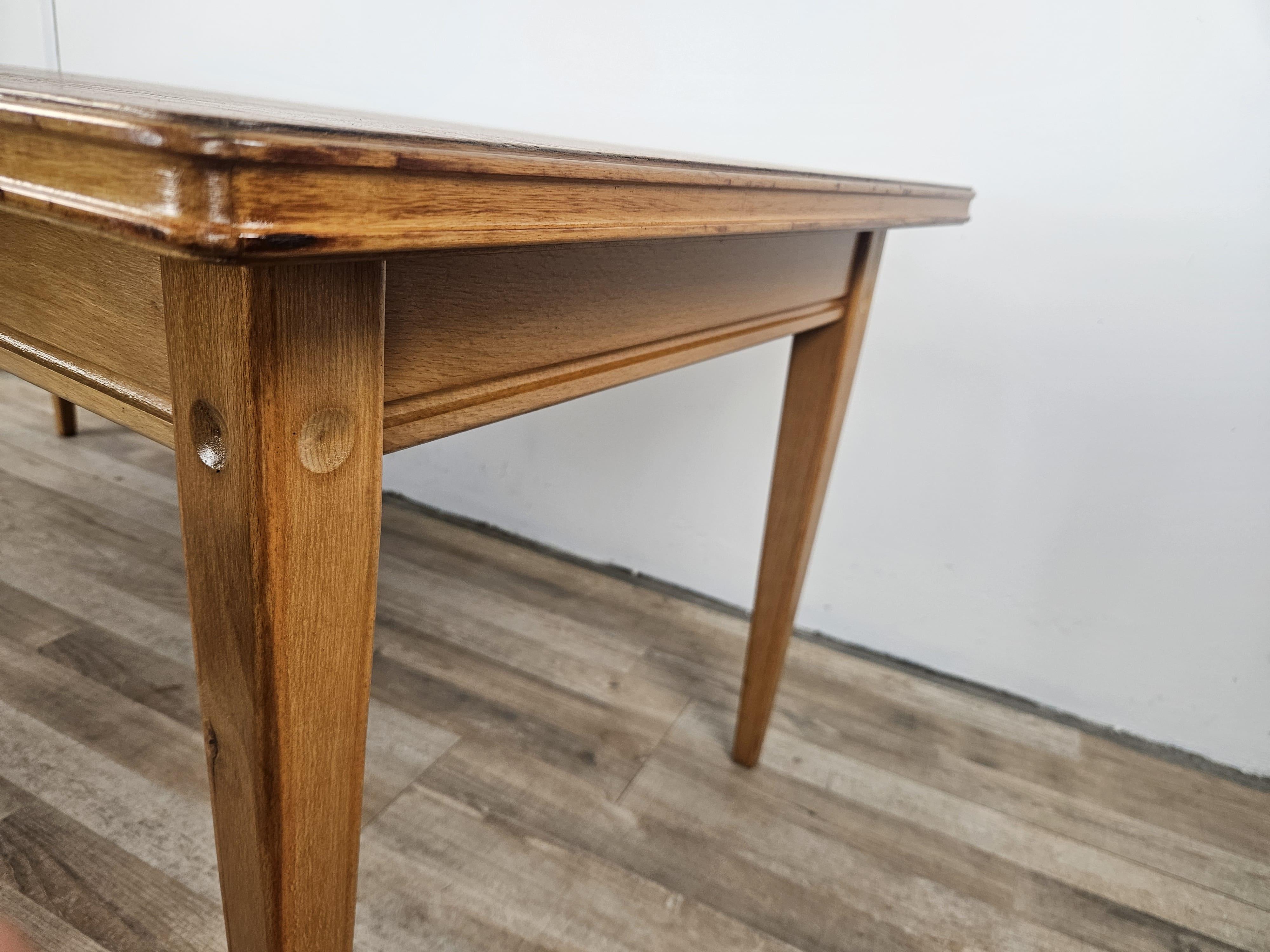 Mesa de centro rectangular de haya y roble de los años 70 en venta 2