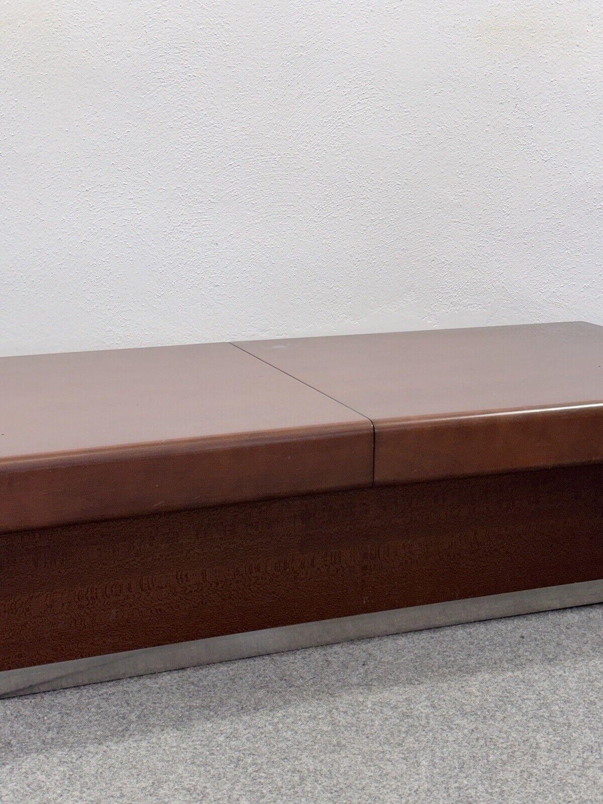 Italian Tavolino da salotto space Age legno anni 60 design Modernariato For Sale