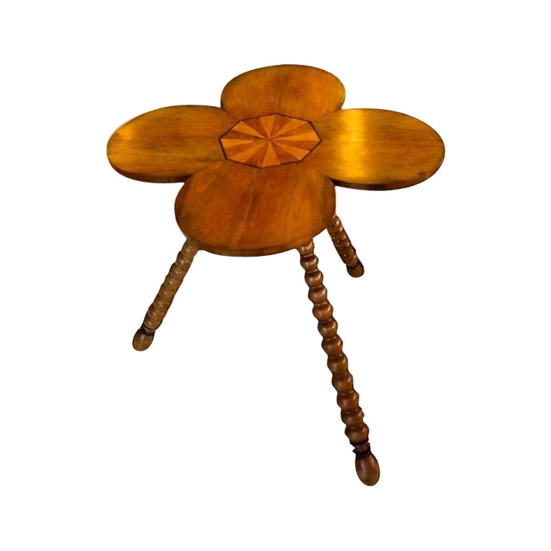 Cloverleaf tea table XIX For Sale