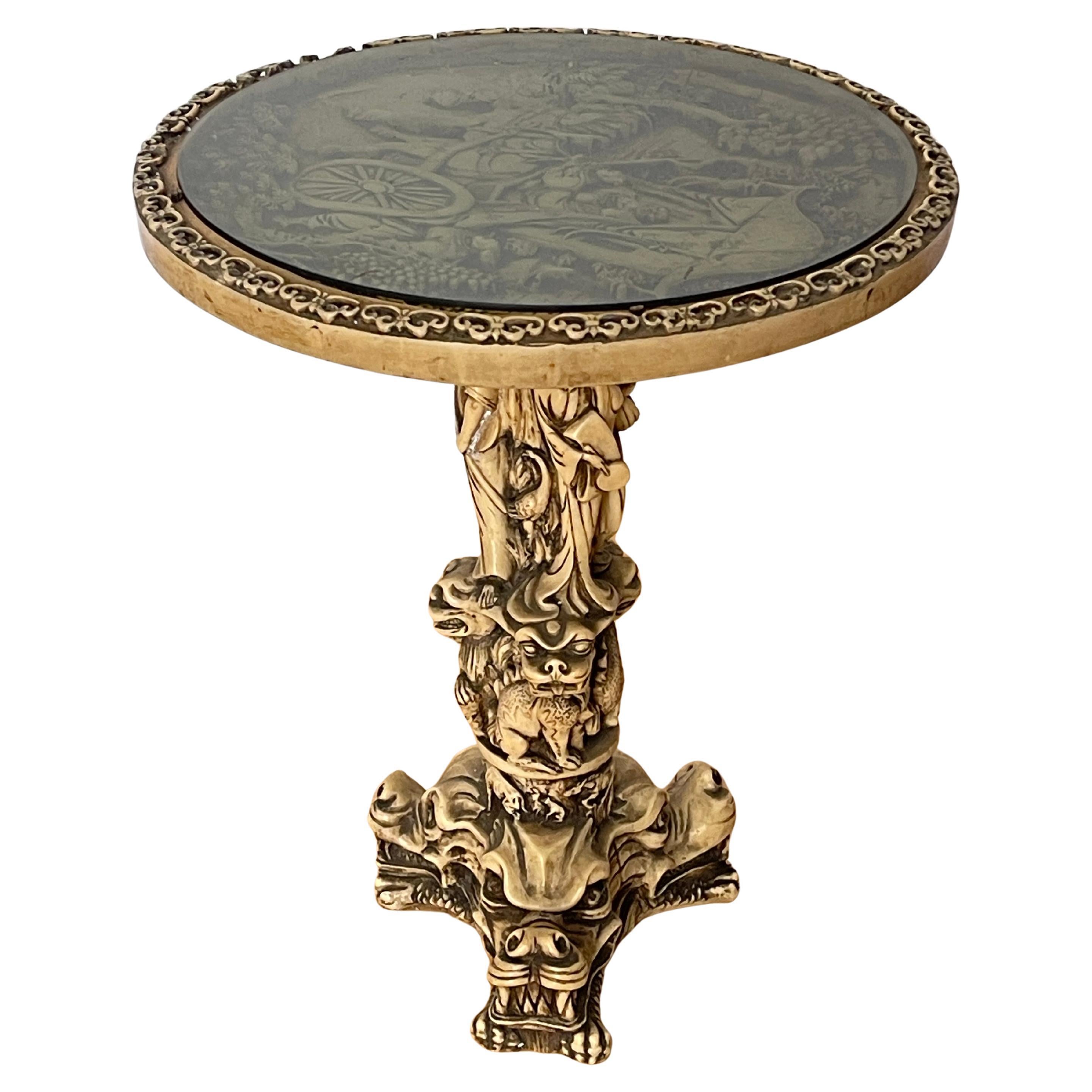 Tavolino Decorativo con Base a Dragone e Piano Inciso in vendita