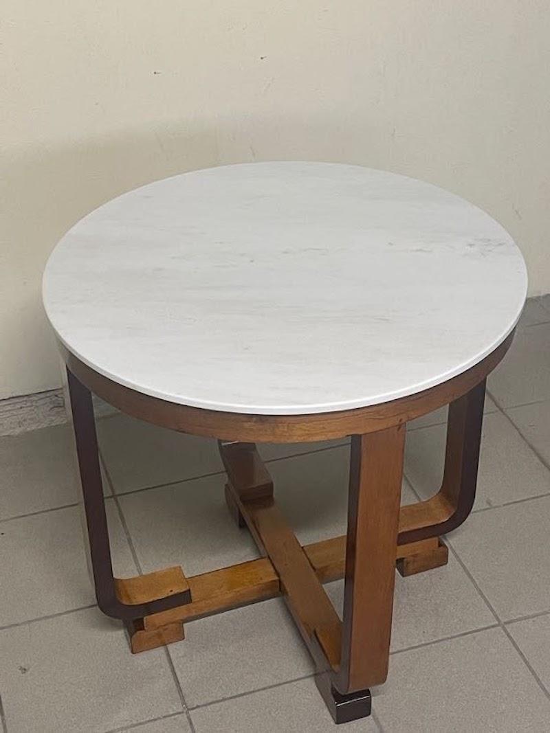 Tavolino di servizio Art Decò in legno di noce e top in marmo in vendita 4