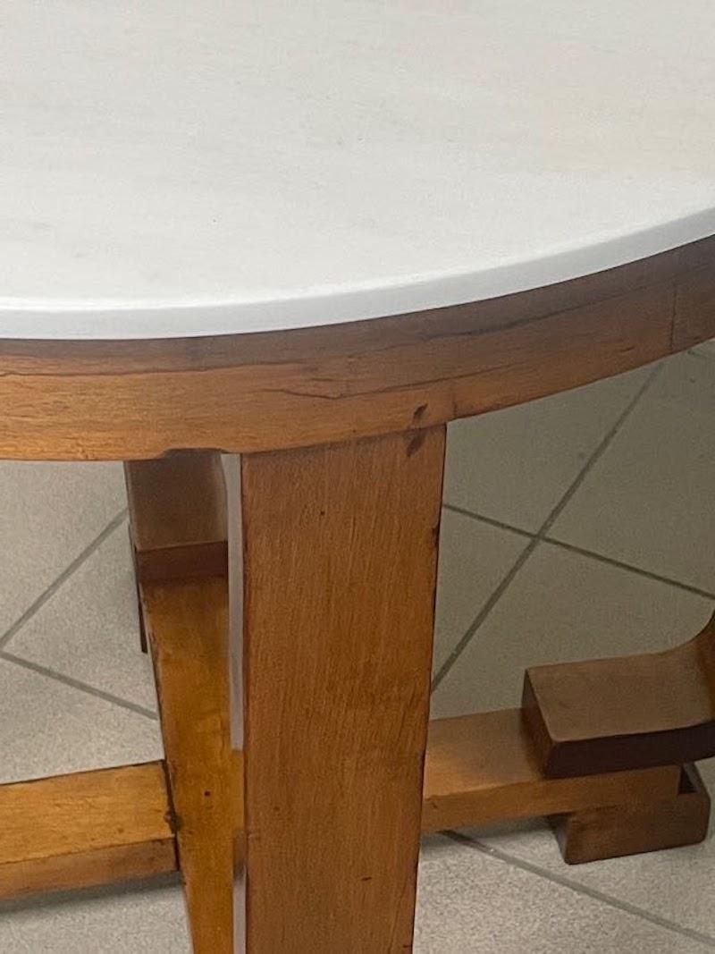 Tavolino di servizio Art Decò in legno di noce e top in marmo in vendita 9