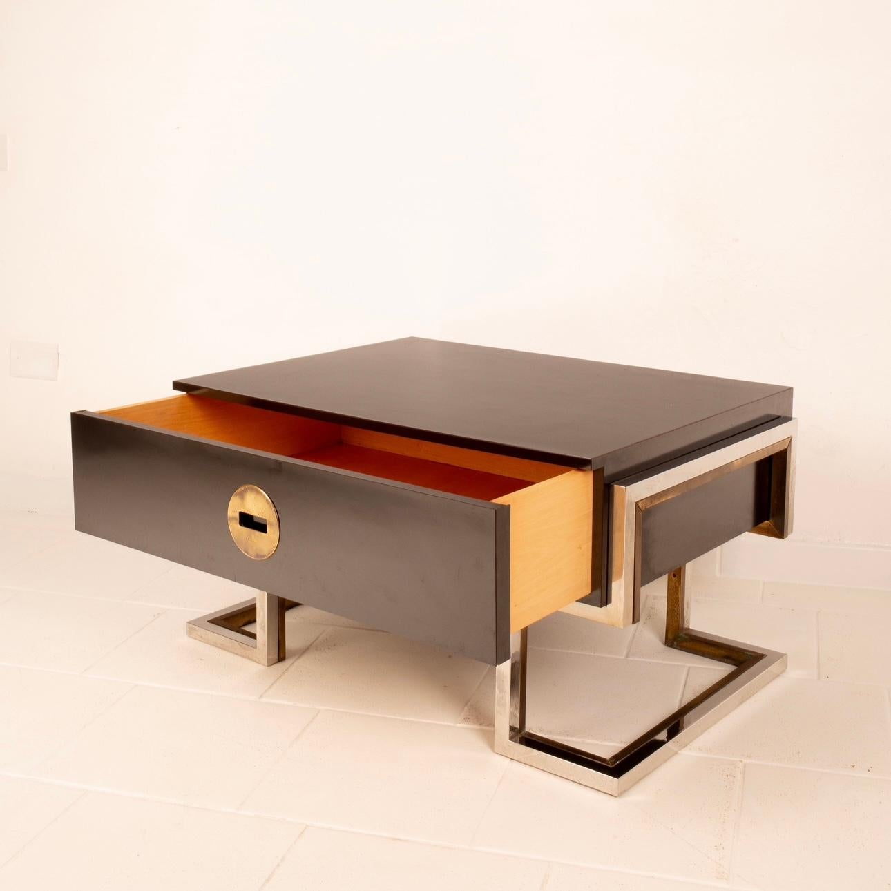 Laiton Table d'appoint Hollywood Regency par Romeo Rega en vente
