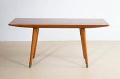Couchtisch aus Holz mit Messingknäufen, Italien 1950er Jahre