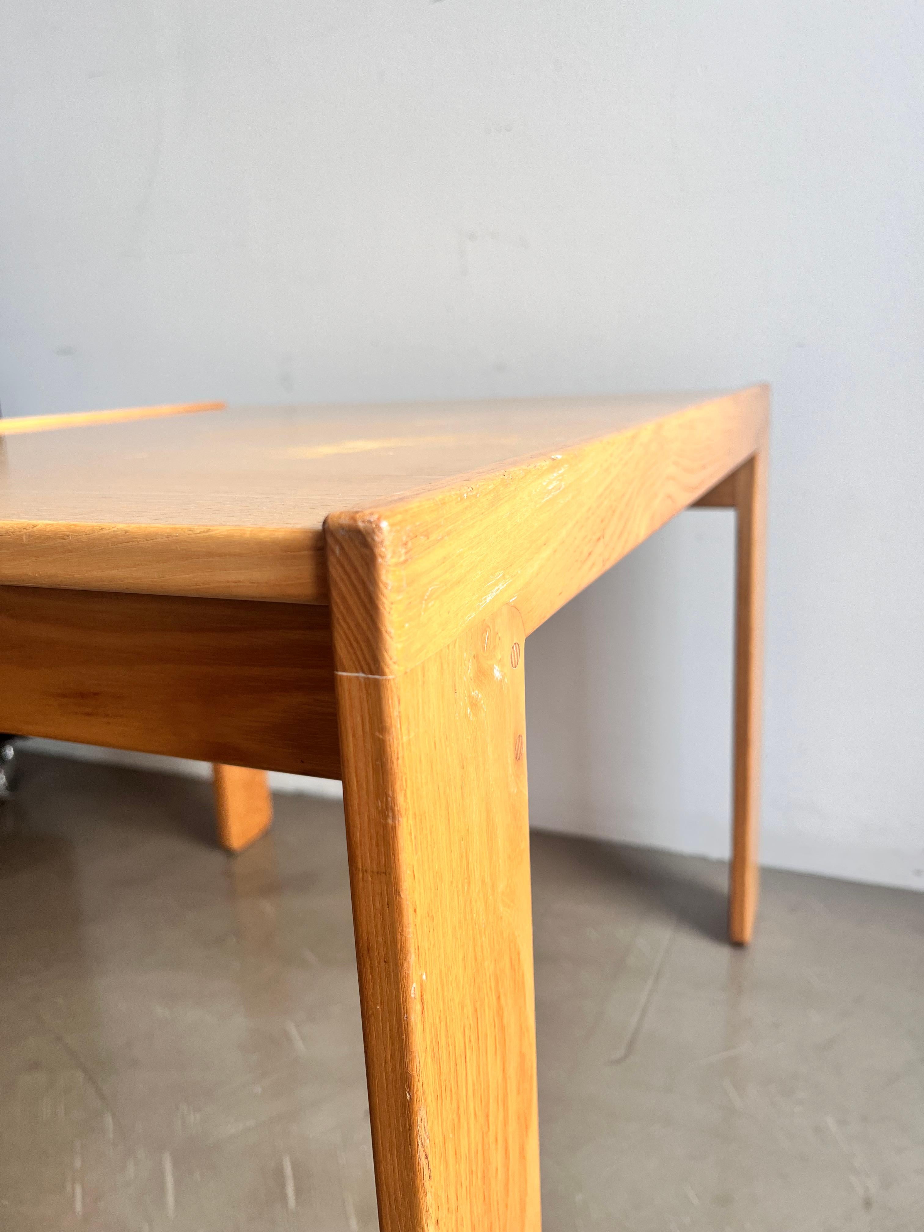 Table basse en bois modèle 777 par Afra & Tobia Scarpa pour Cassina 1970 État moyen - En vente à Milano, IT