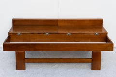 Table basse en noyer avec compartiment par Giovanni Michelucci, 1970