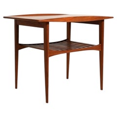 Petite table en teck de France & Søn, années 50/60