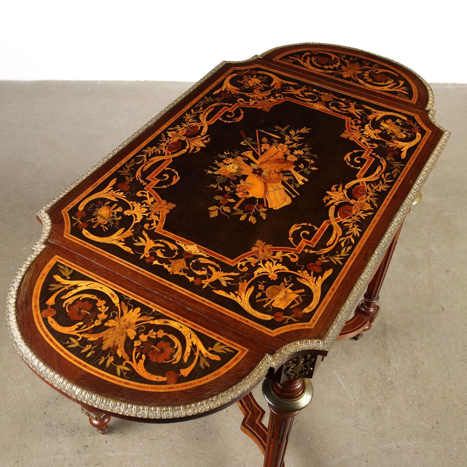 Tavolino Inizi '900 in Stile Neoclassico For Sale 3
