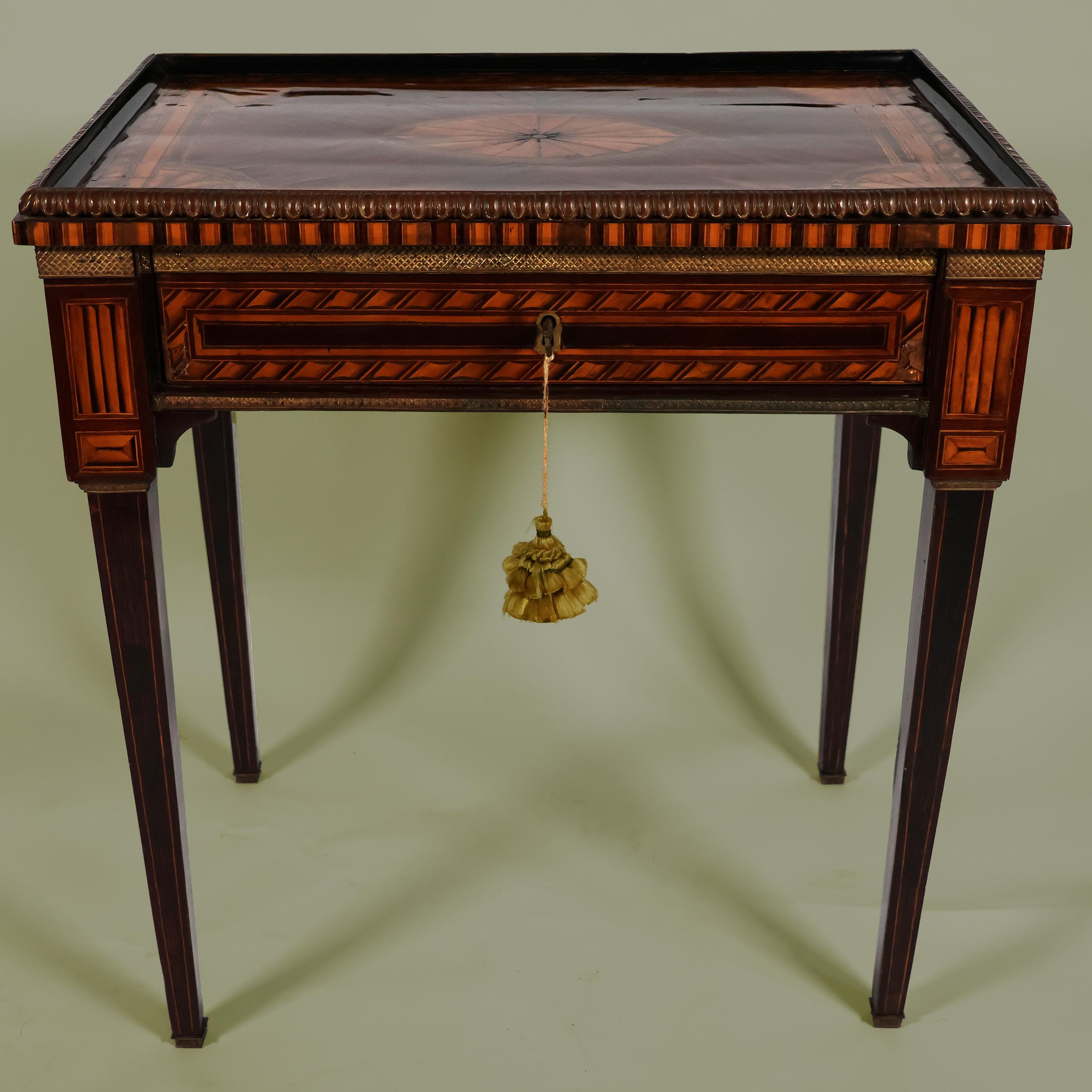 Fruitwood Small table inlaid in various woods, Sicily, 18th century For Sale