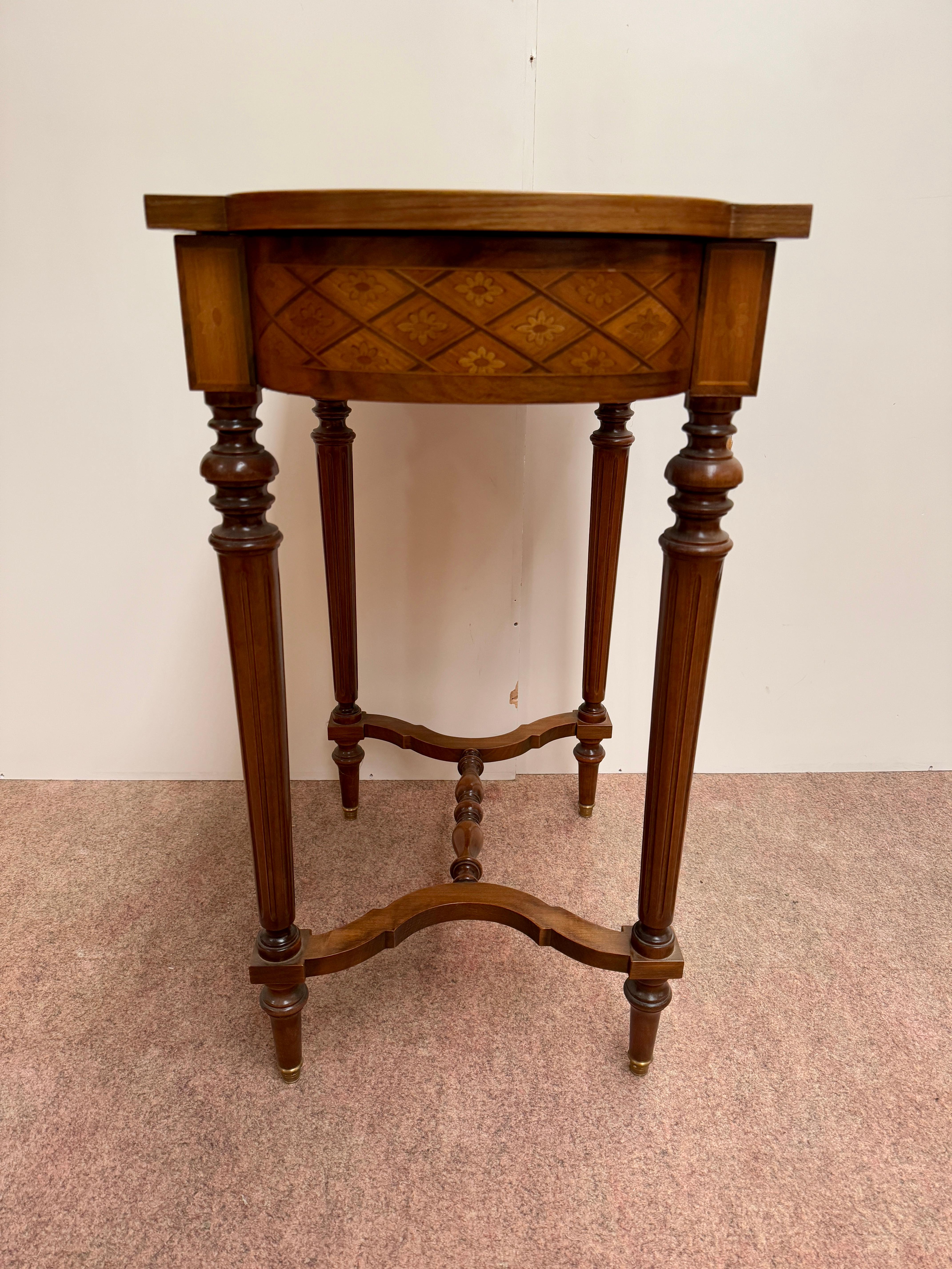 Vintage 1990s Italian inlaid coffee table For Sale 10