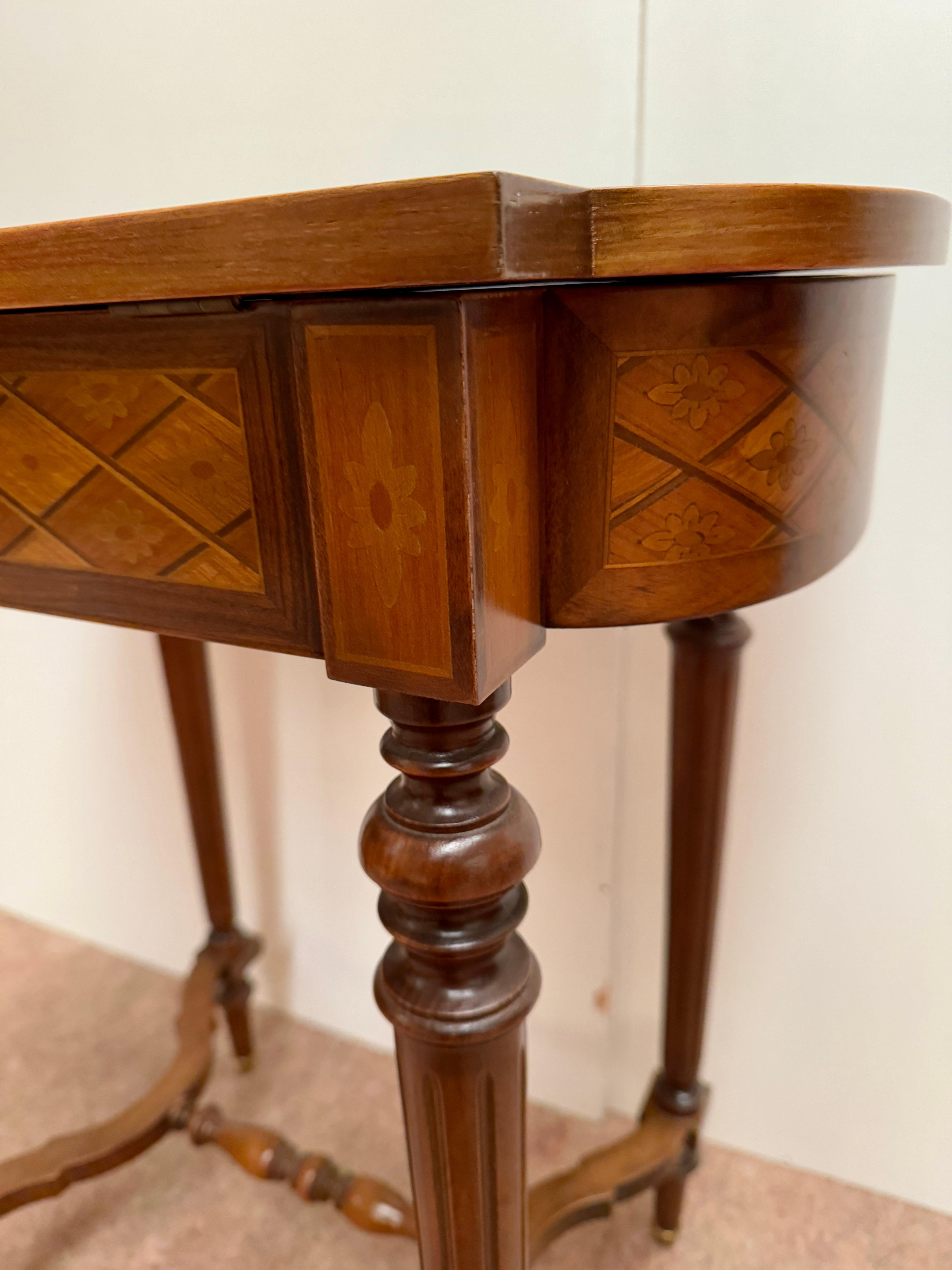 Vintage 1990s Italian inlaid coffee table For Sale 11