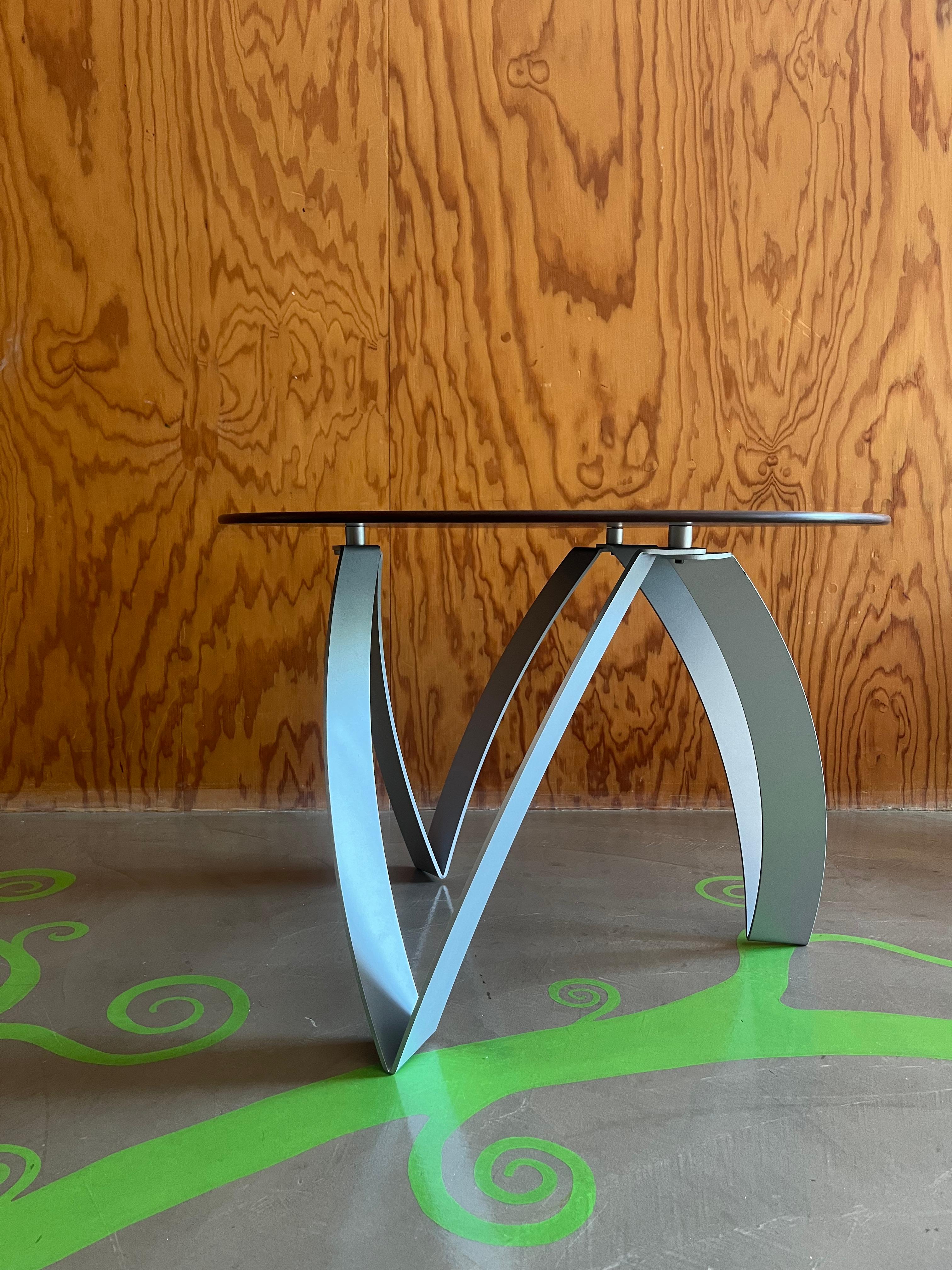 Kioko Aluminium Couchtisch entworfen von De Pas, d'Urbino, Lomazzi für Zanotta 1990er Jahre im Angebot 1
