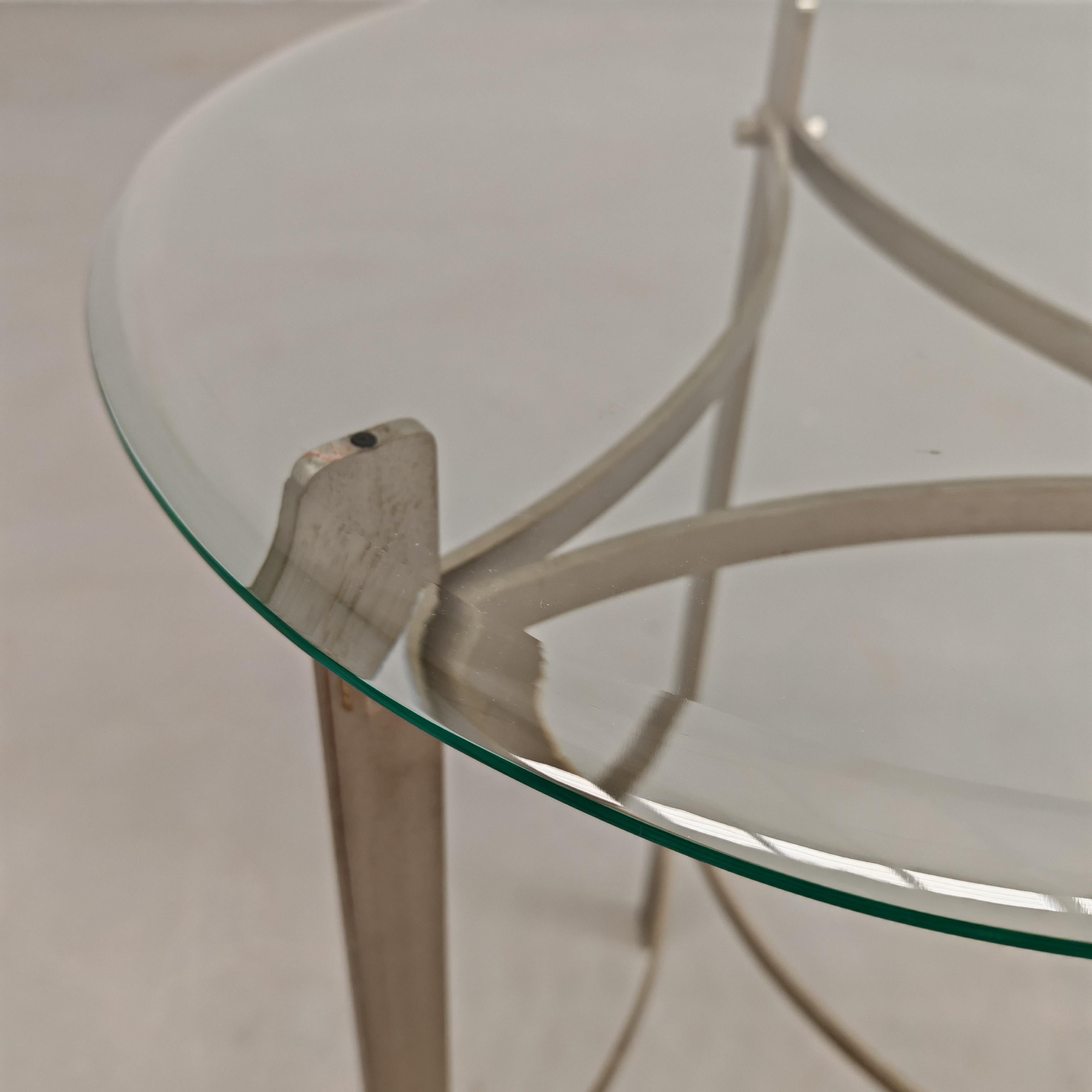 Autre table d'appoint en verre et acier design italien des années 1960 en vente