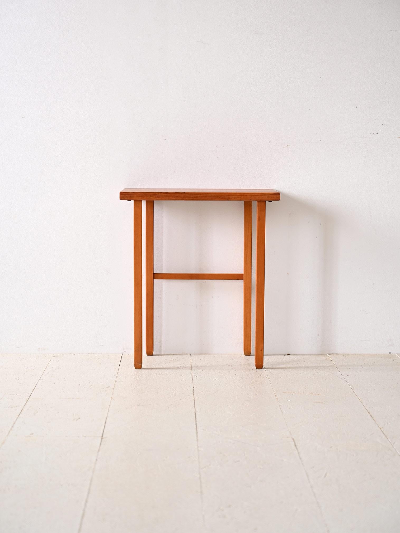 Minimal vintage teak coffee table In Good Condition For Sale In Brescia, IT