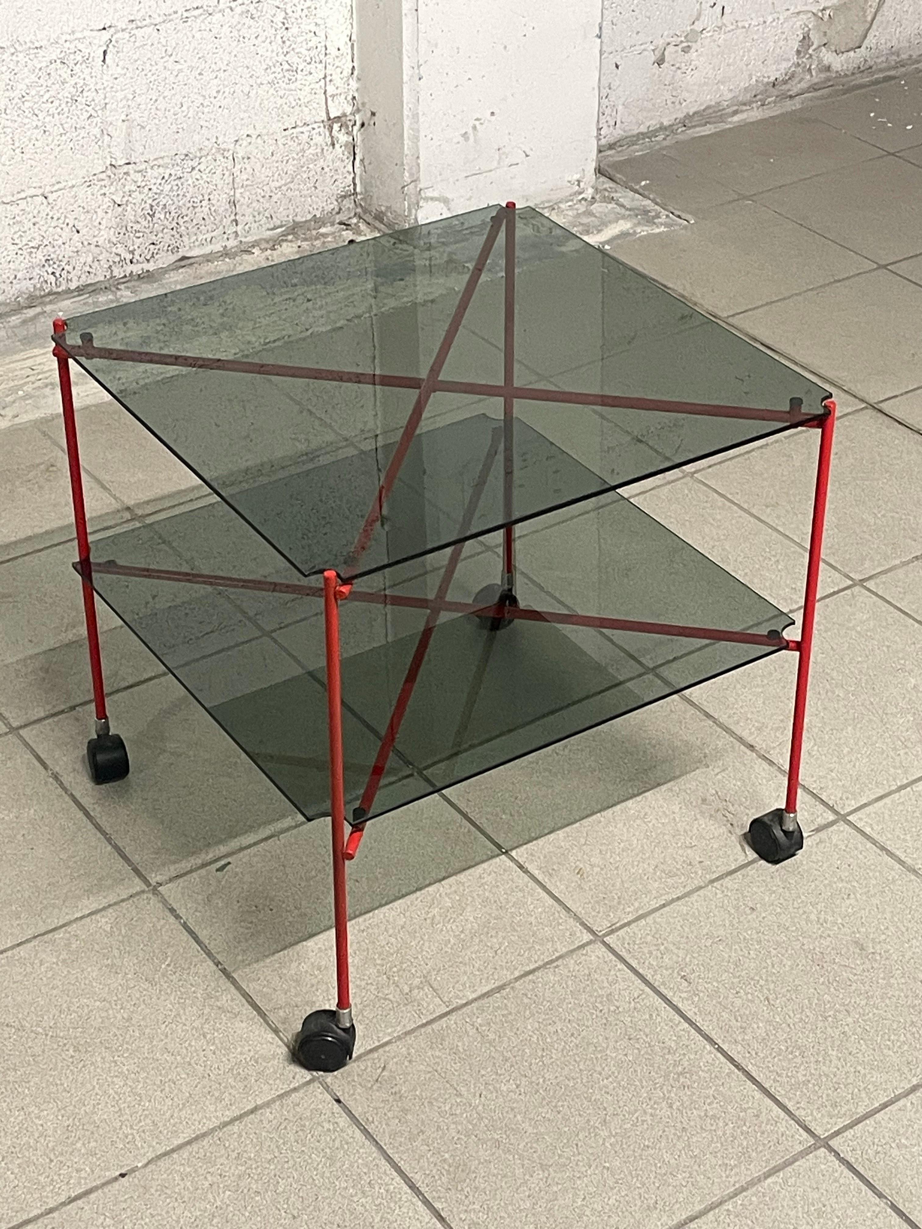 Modern Small table model 