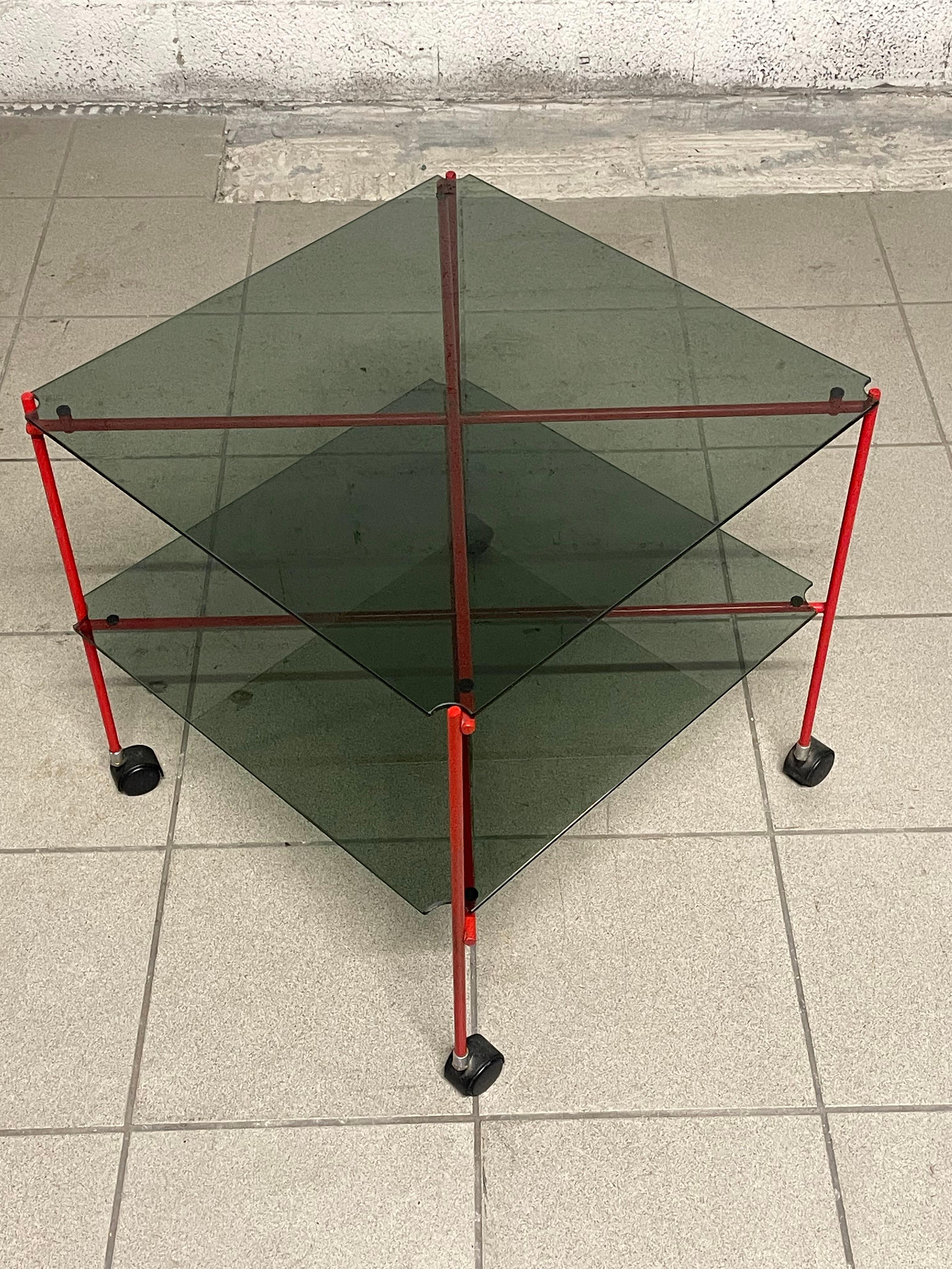 Small table model 