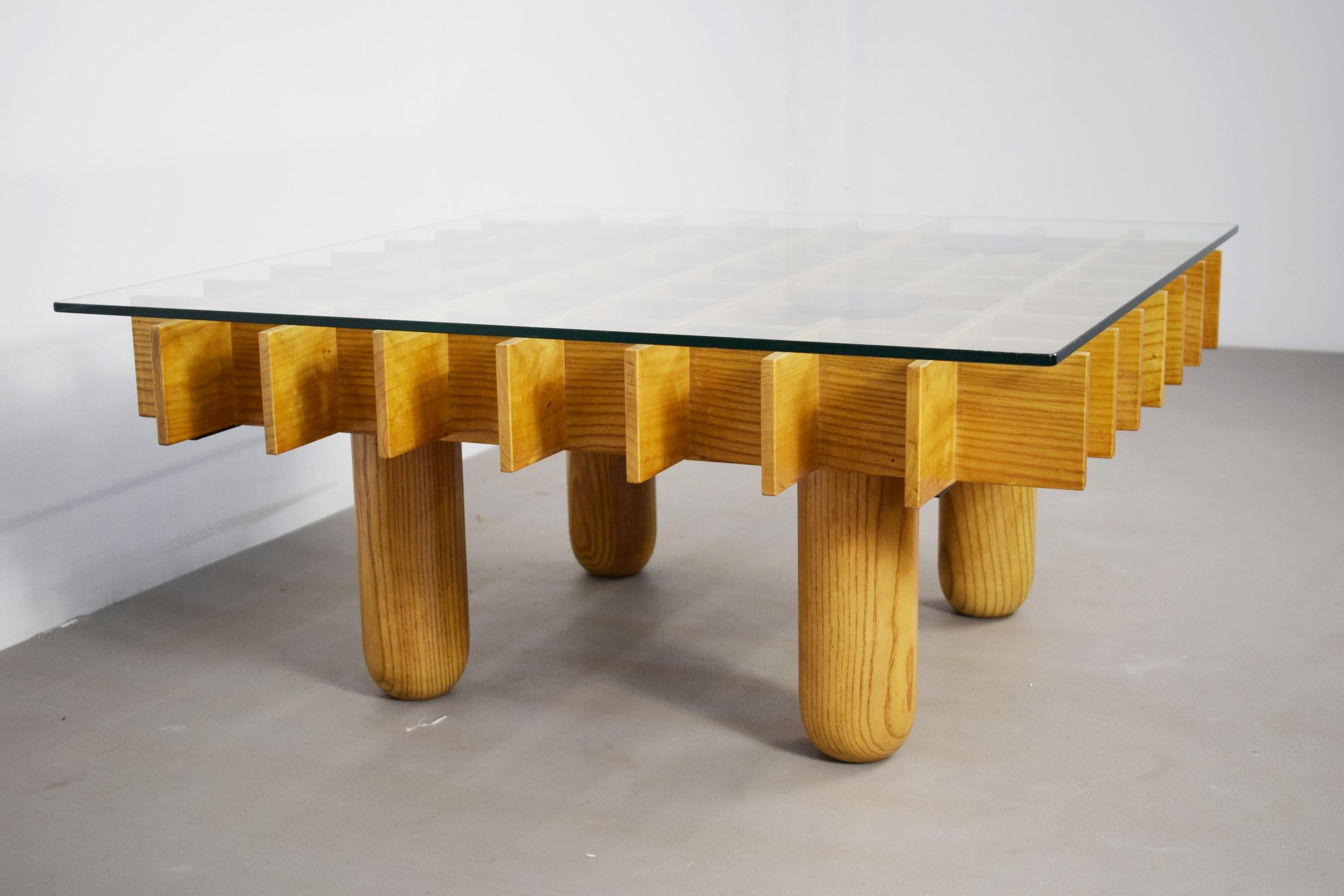 Late 20th Century Kyoto model coffee table by Gianfranco Frattini, Italy, circa 1970s.