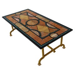 Tavolino in ardesia intarsiata e base in ferro battuto fatto a mano in Italia