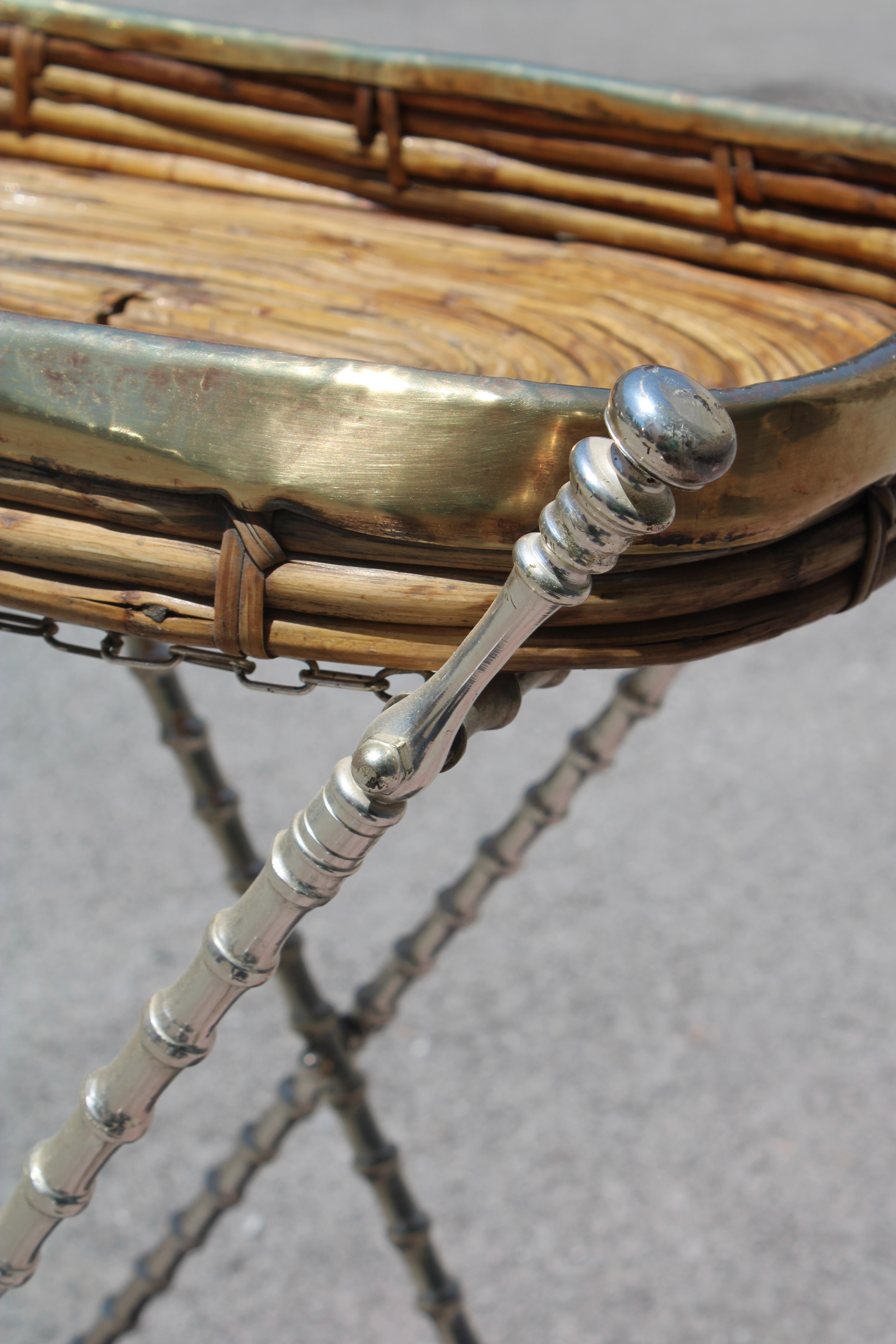 Italian Tavolino Pieghevole con Vassoio Ottone e Bambù Italia 1970s en vente