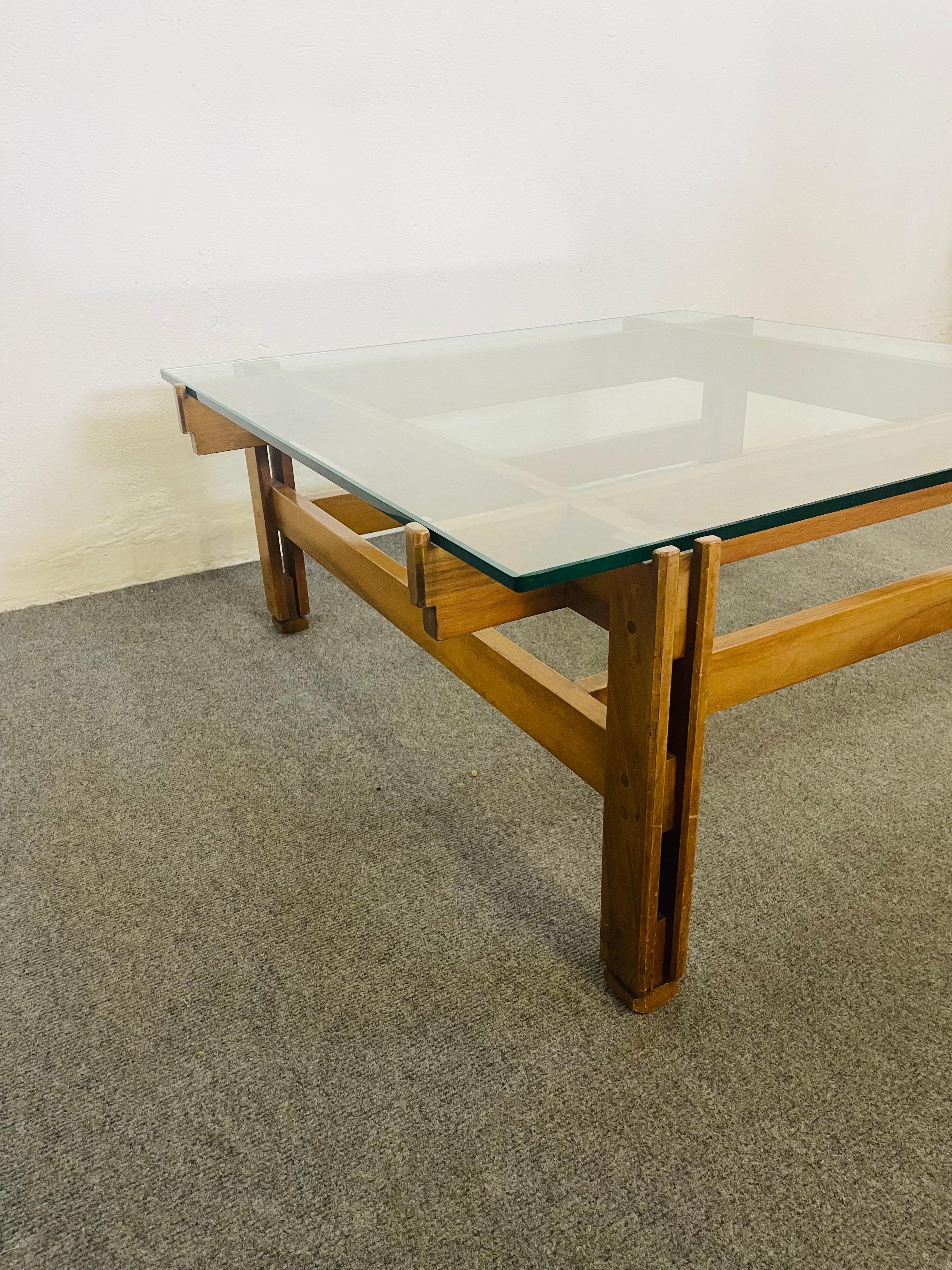 Quadratischer Couchtisch 751 von Ico Parisi für Cassina, 1960er Jahre im Zustand „Gut“ im Angebot in Busnago, IT