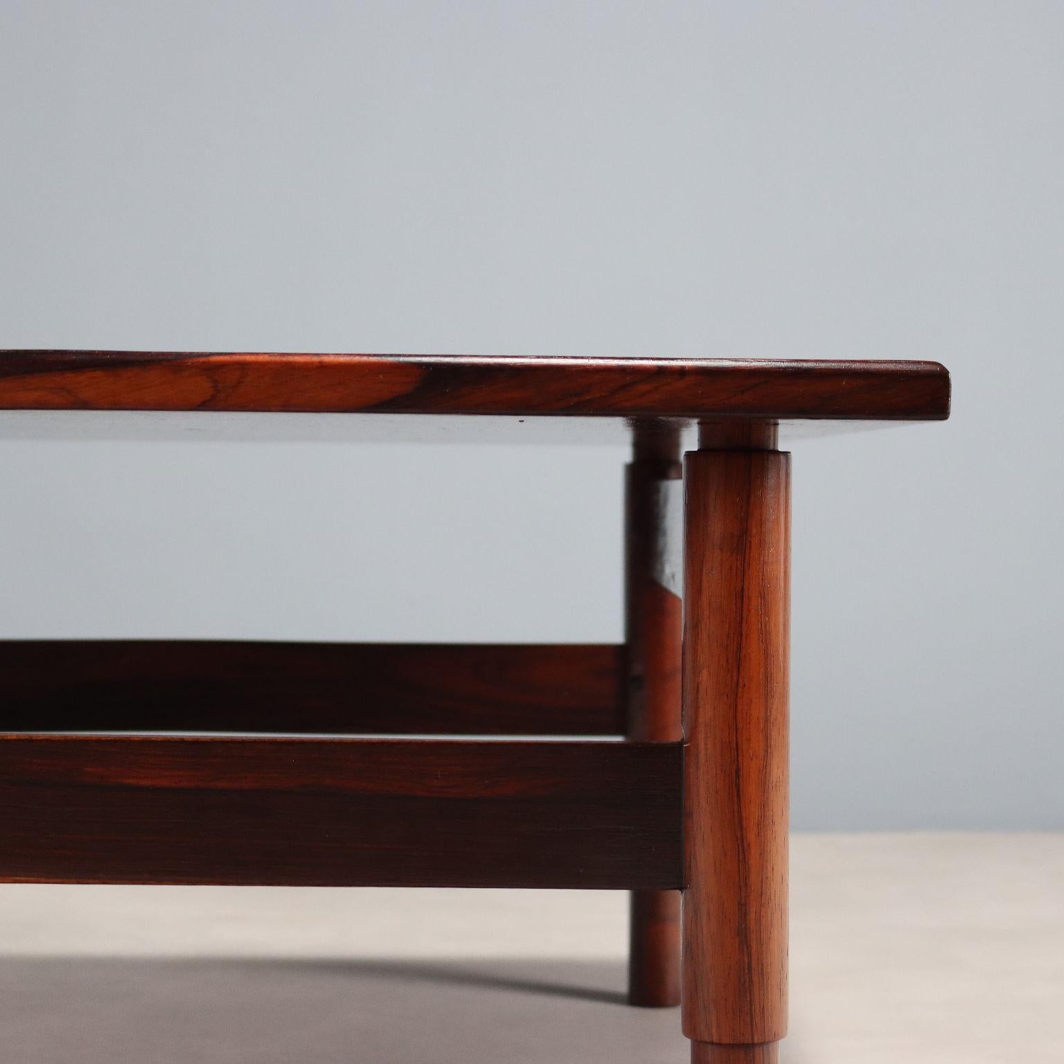 Mesa de centro cuadrada 1960 Mid-20th Century en venta