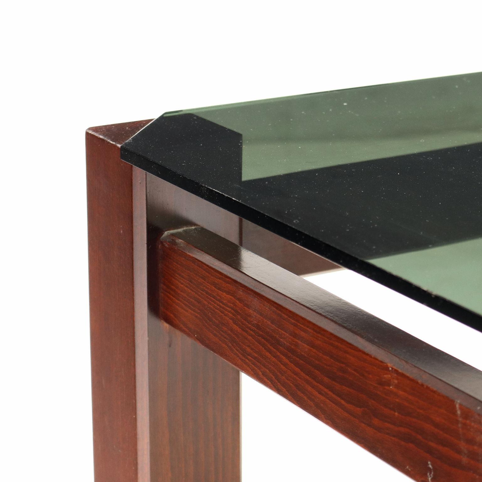 Mid-Century Modern 70s-80s square coffee table For Sale