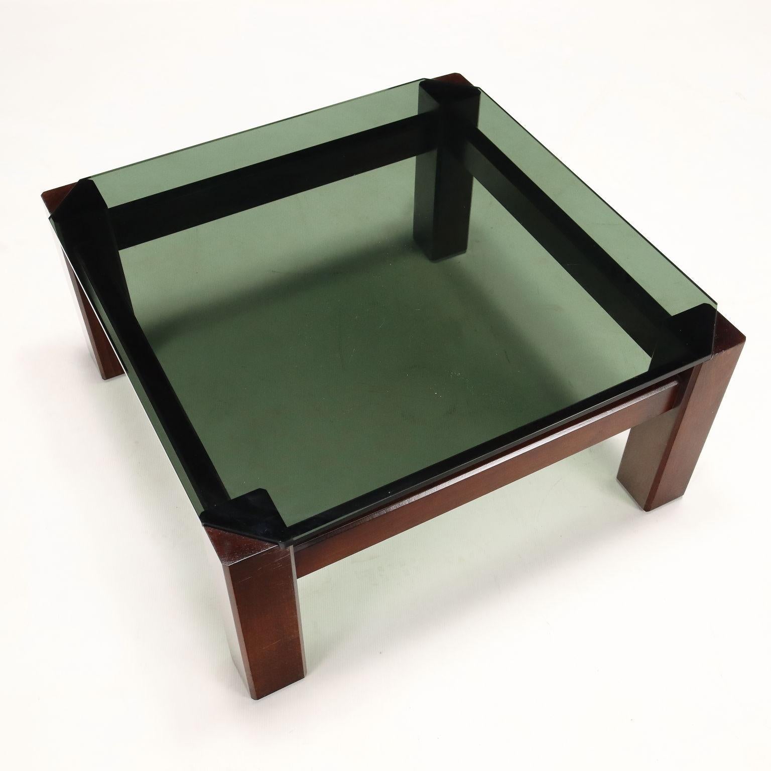 70s-80s square coffee table In Good Condition For Sale In Milano, IT