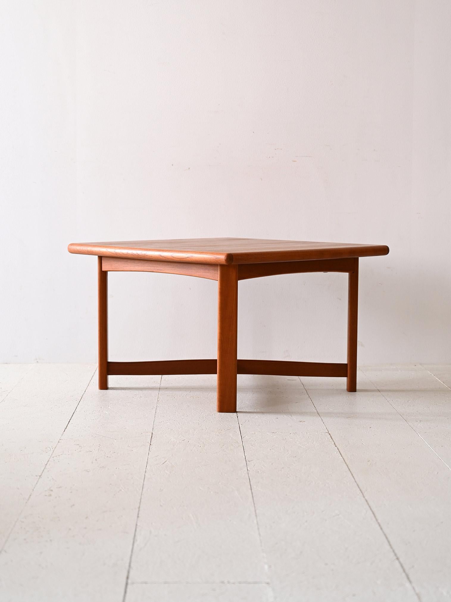 Scandinavian Modern Square teak coffee table made in Denmark For Sale