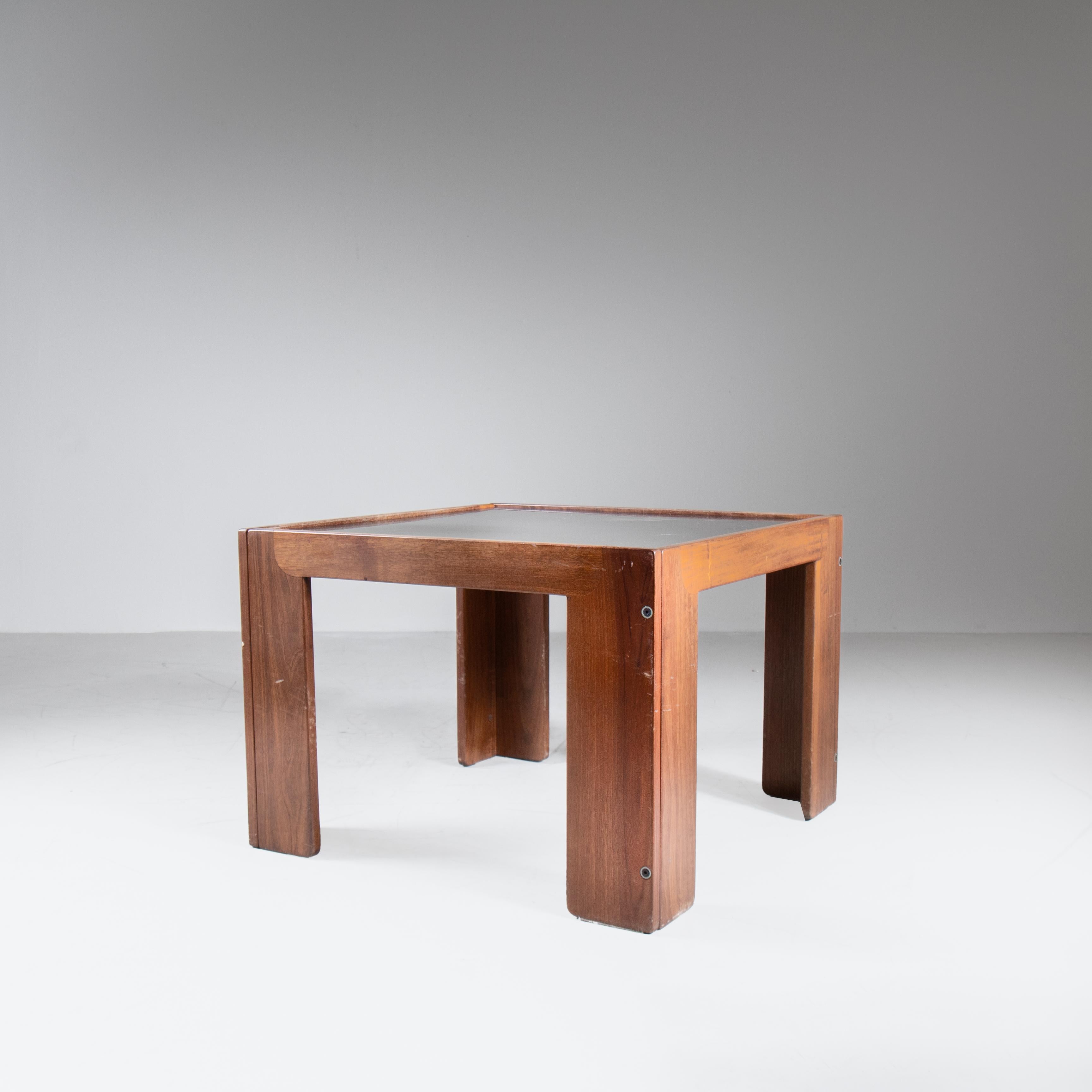 Mid-Century Modern Square coffee table mod. 771, Afra and Tobia Scarpa, Cassina For Sale