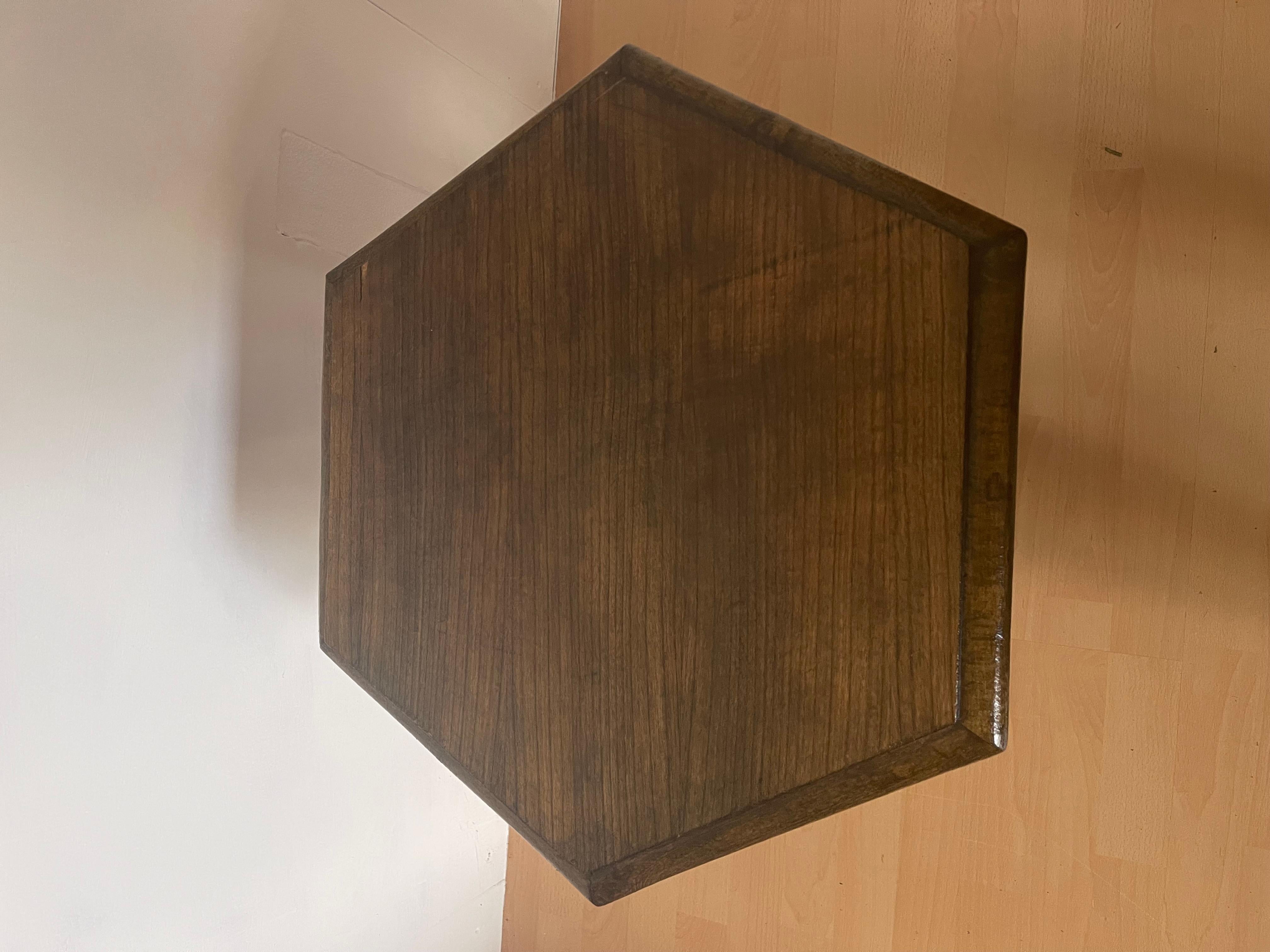 Mesa de centro vintage Rocchetto hexagonal de madera de los años 98 en Bueno estado para la venta en Cantù, IT