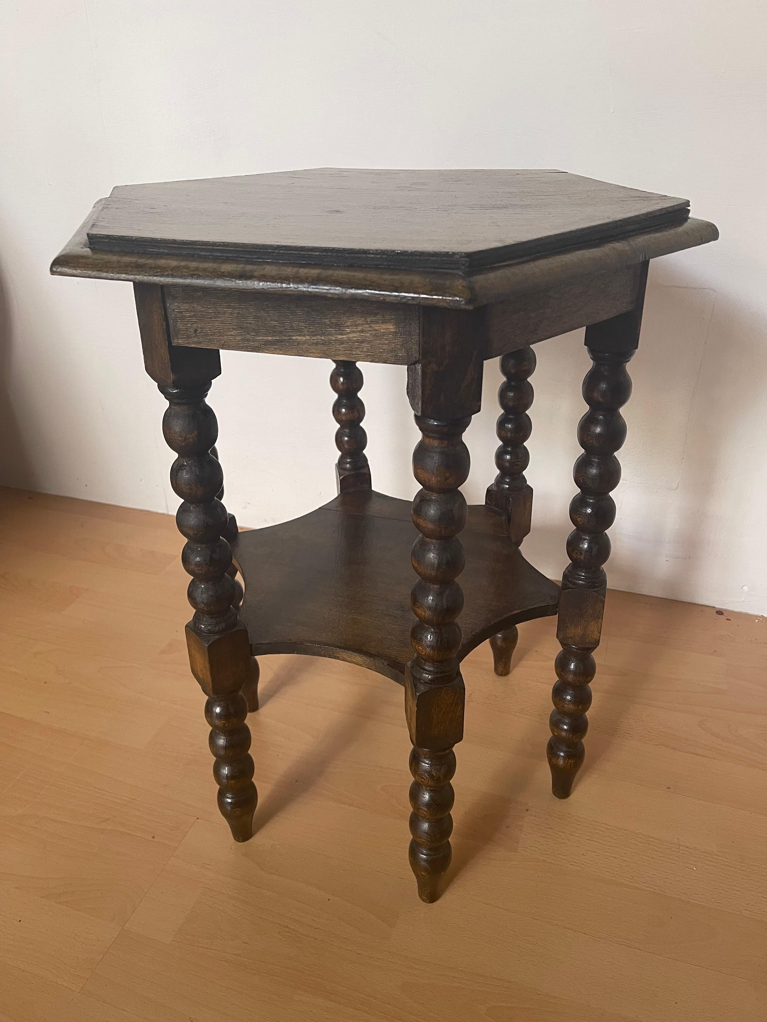 Mesa de centro vintage Rocchetto hexagonal de madera de los años 98 Late 20th Century en venta