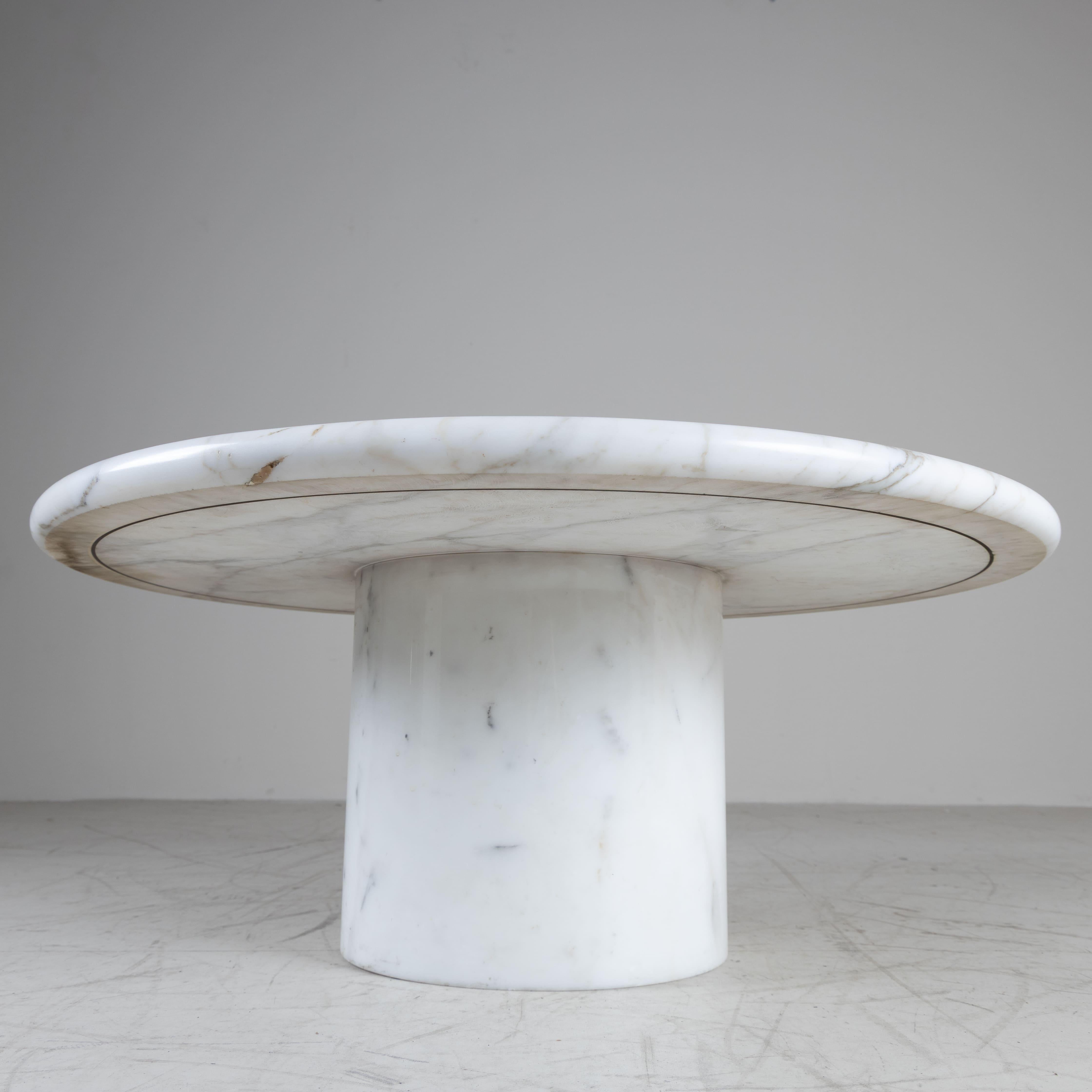 Italian Tavolino rotondo, marmo di carrara, 1960 in vendita