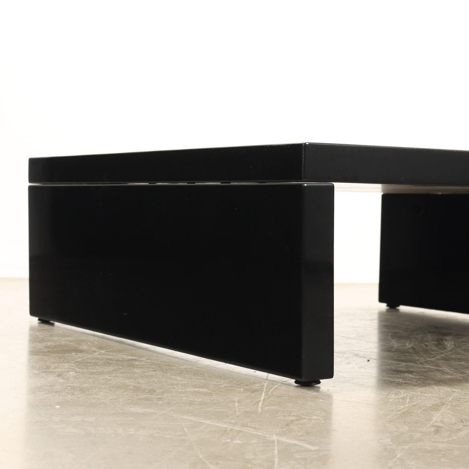 Mid-Century moderno Tavolino 'Saratoga' Lella e Massimo Vignelli per Poltronova anni 70 in vendita