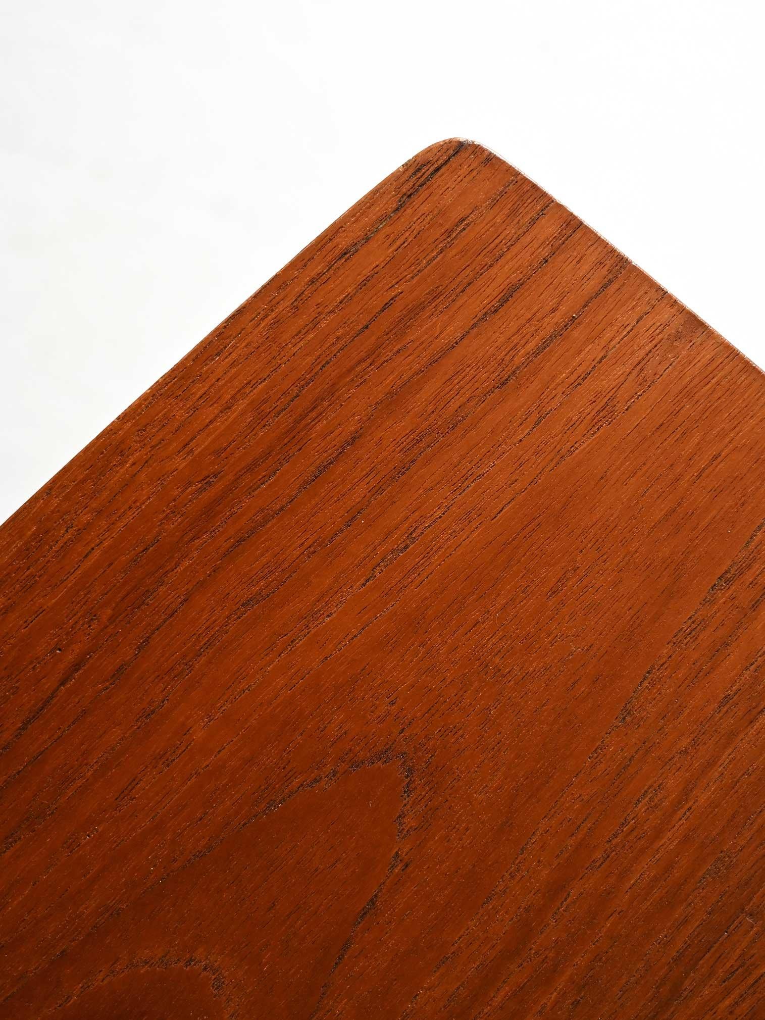 Mesa de centro escandinava de teca y haya de los años 60 Escandinavo moderno en venta