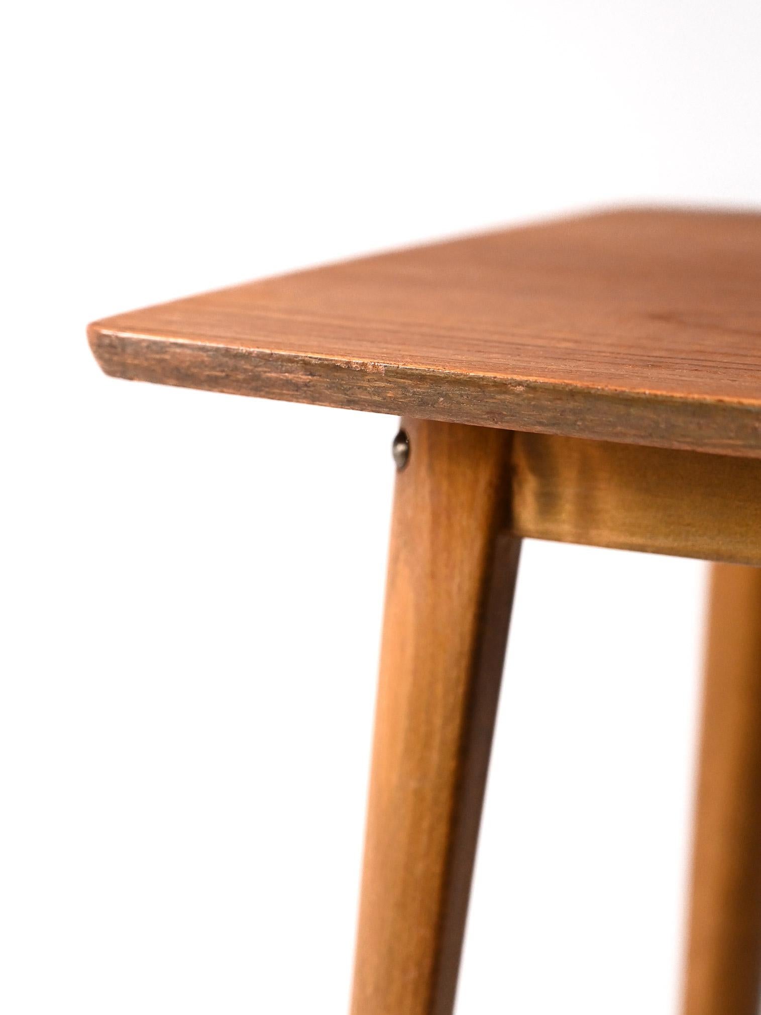 Mesa de centro escandinava de teca y haya de los años 60 Scandinavian en venta