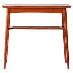 Mesa de centro escandinava con revistero