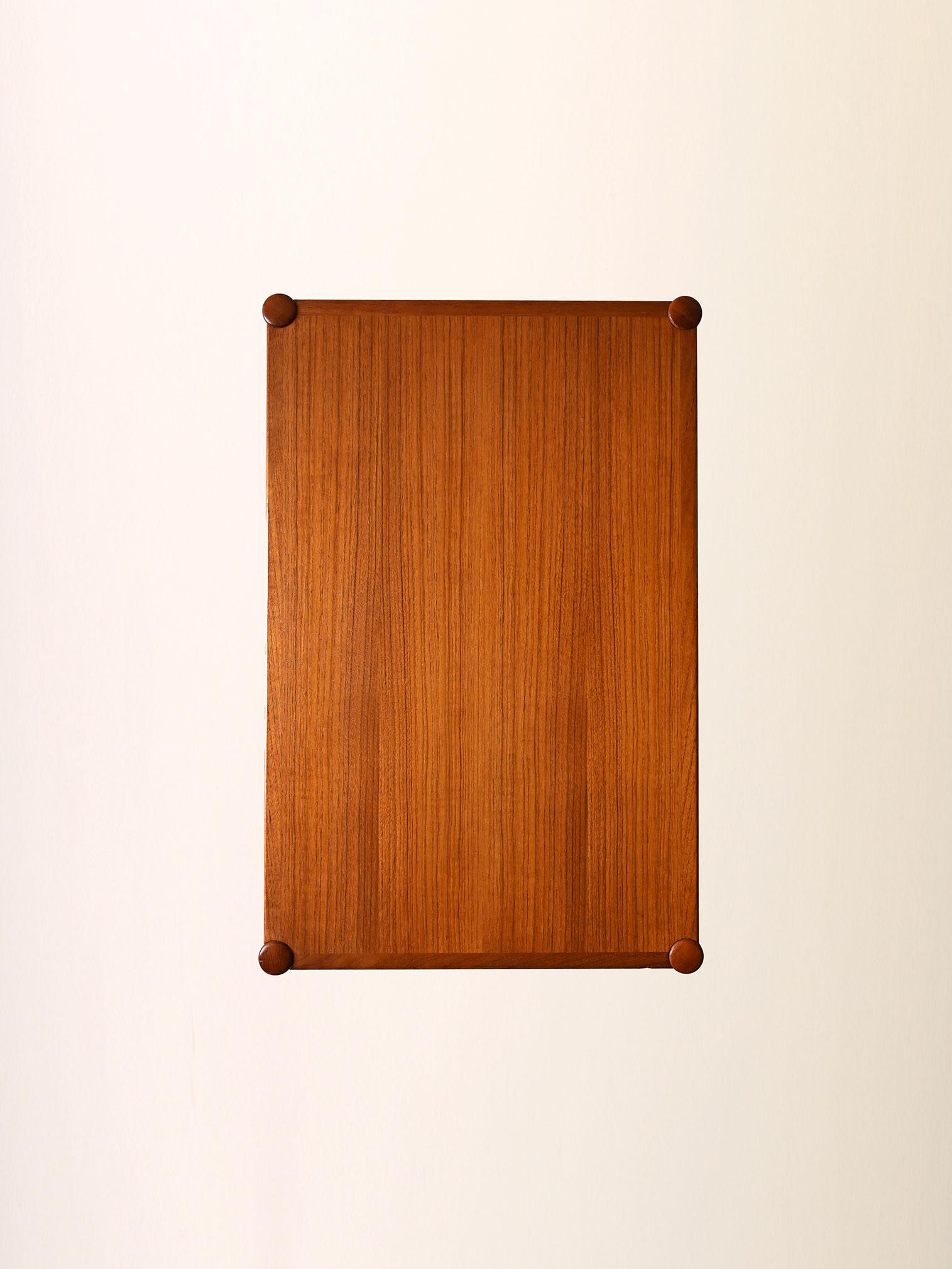 Scandinavian coffee table in teak For Sale 3
